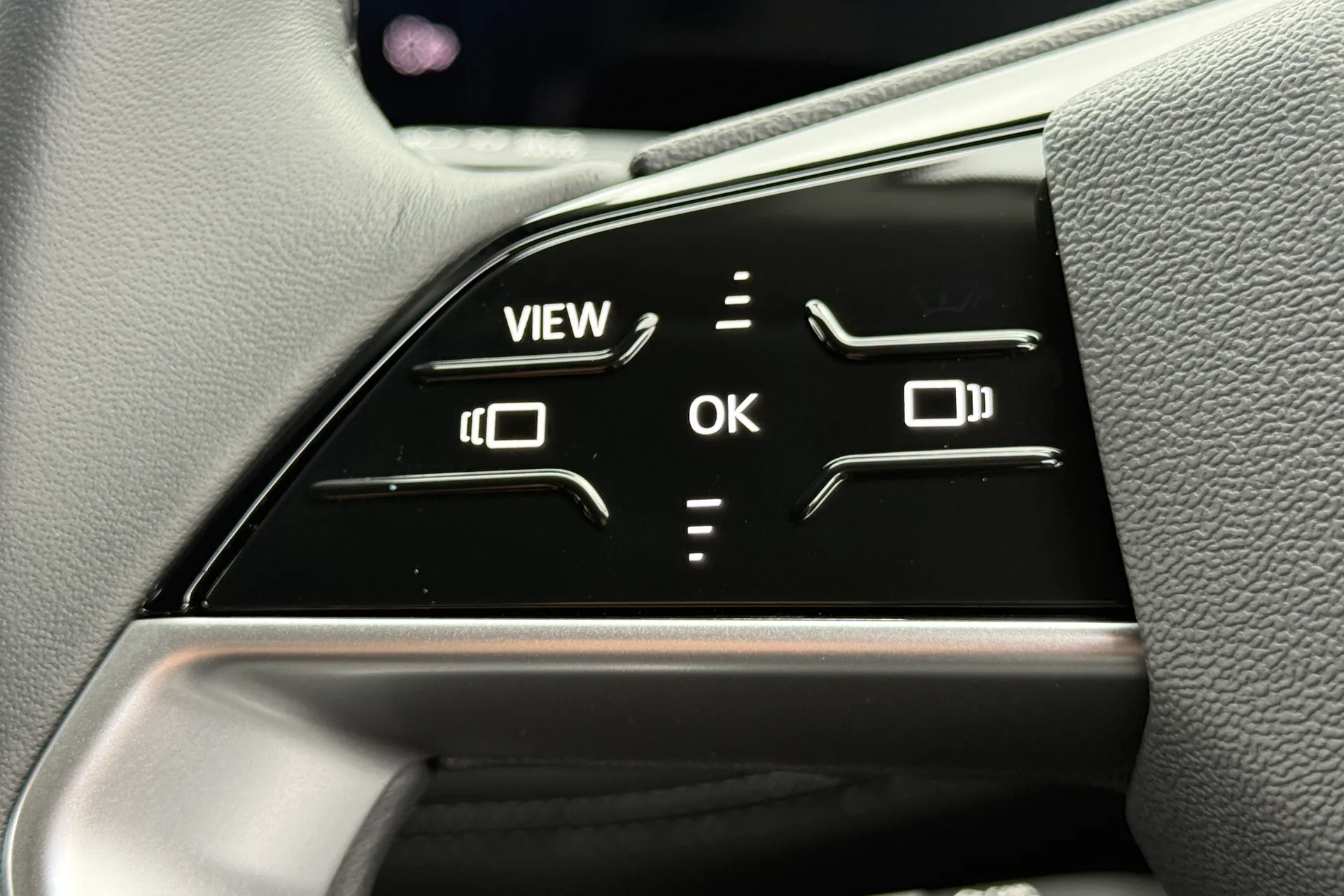 Audi A6 thumbnail image number 23
