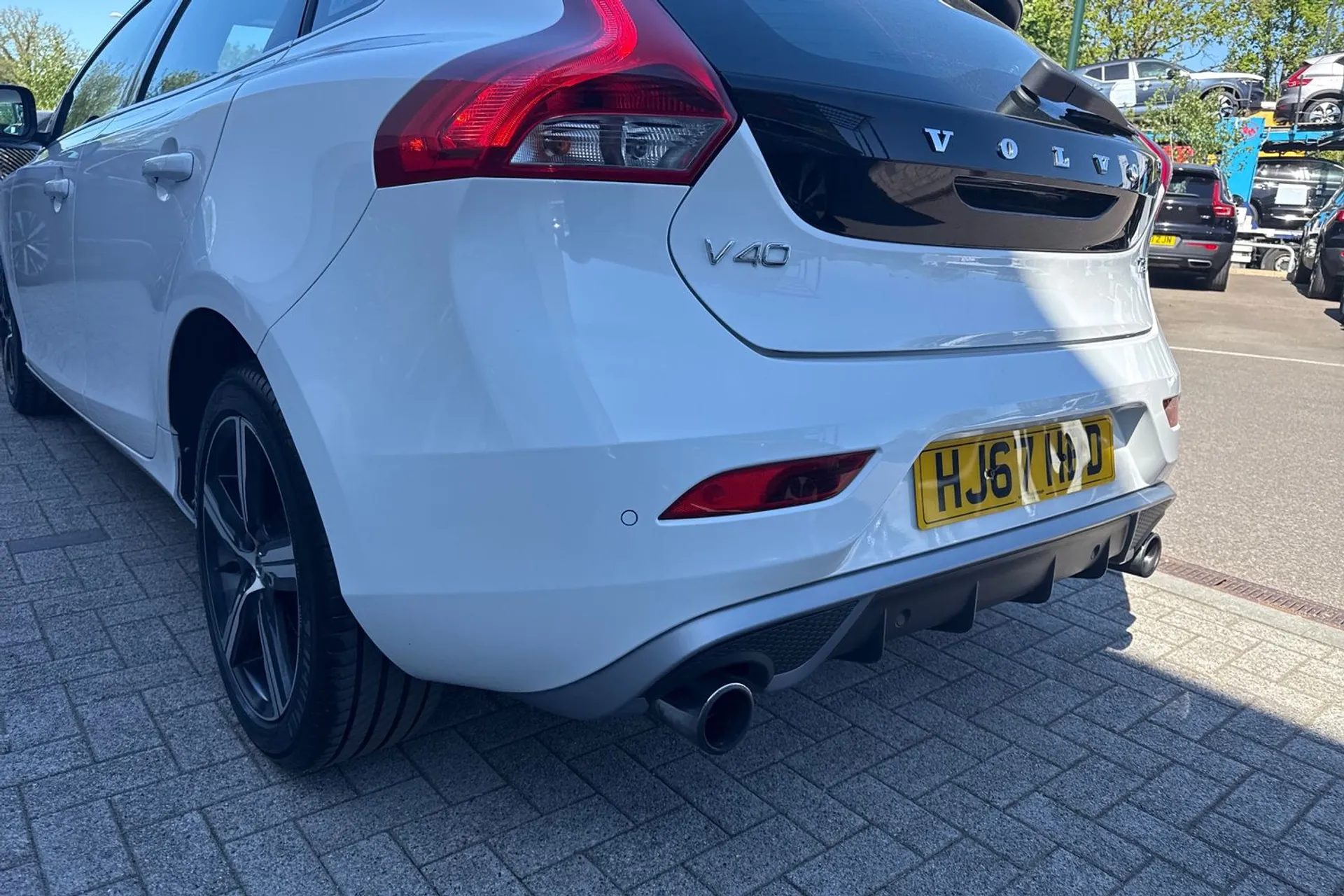 Volvo V40 thumbnail image number 17