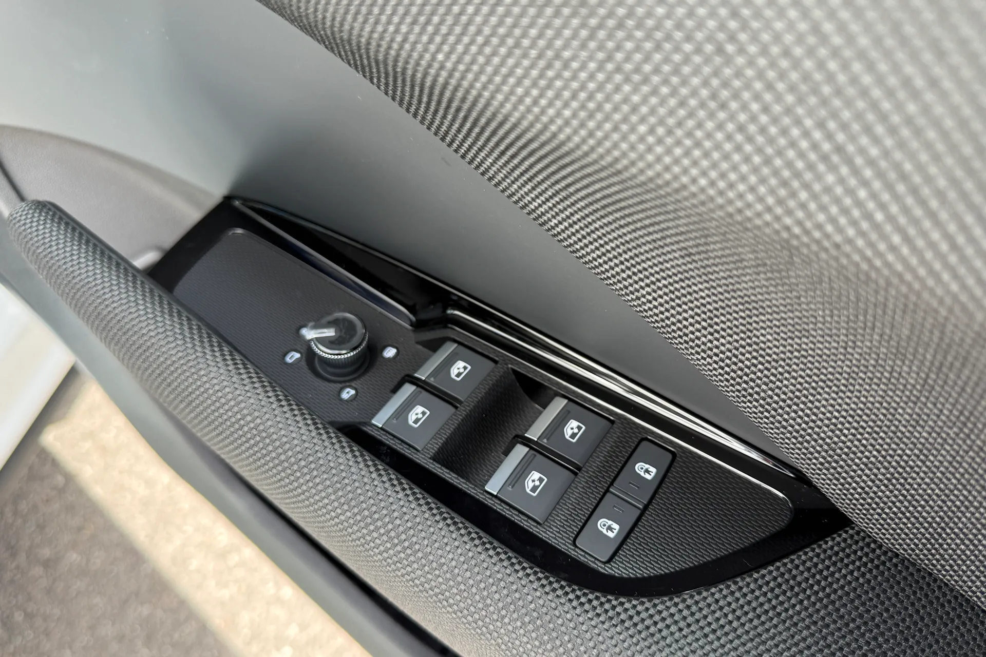 Audi Q3 thumbnail image number 29