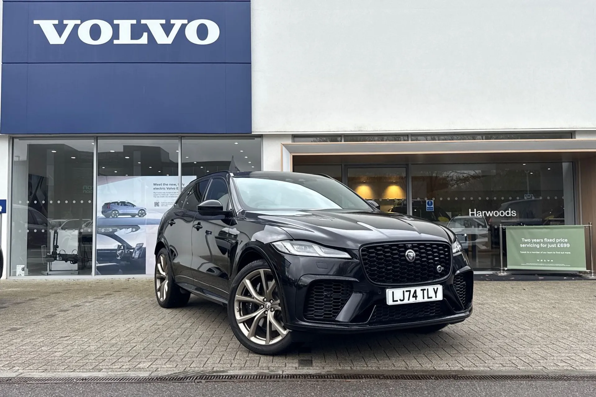 Jaguar F-Pace focused image