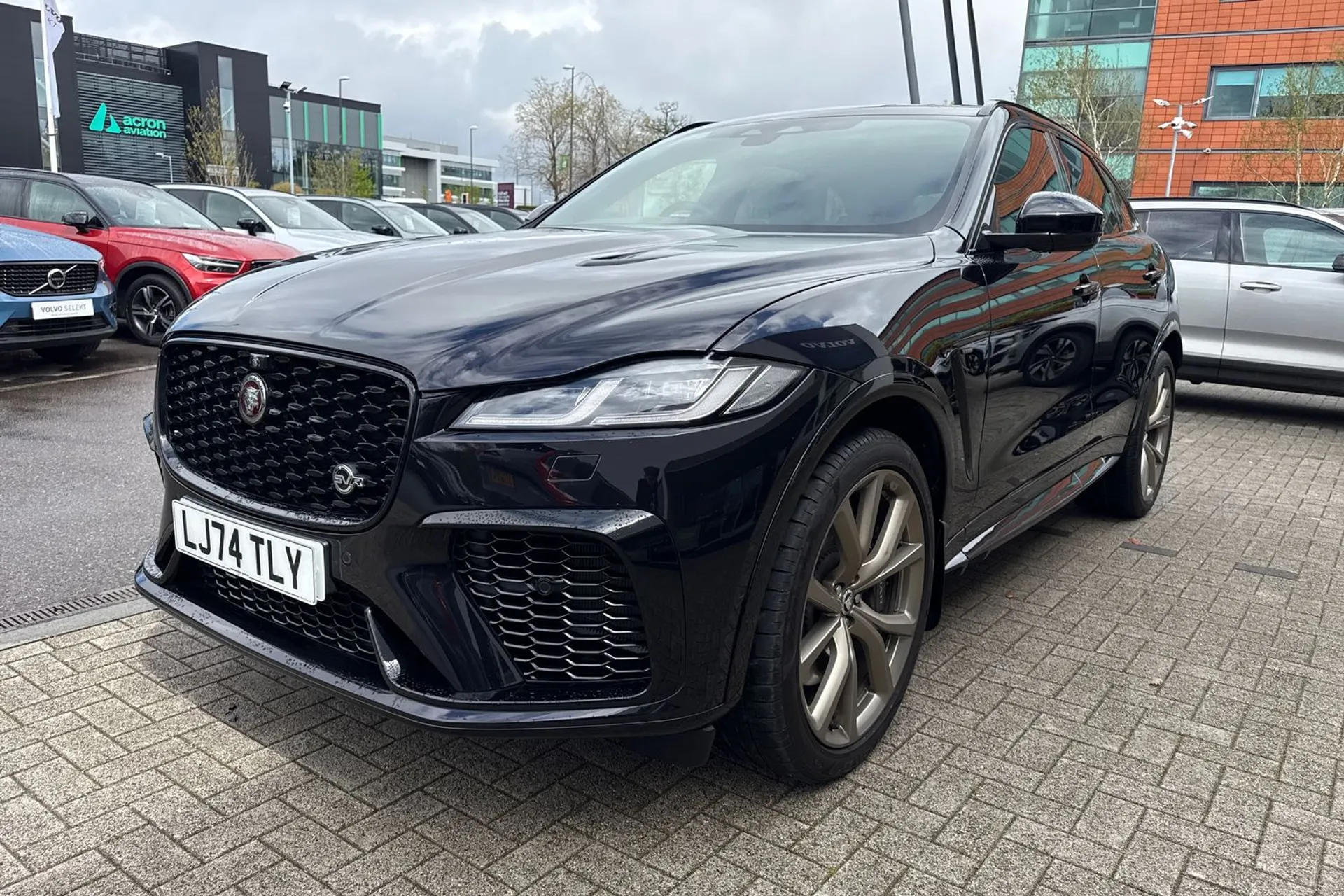 Jaguar F-Pace thumbnail image number 12