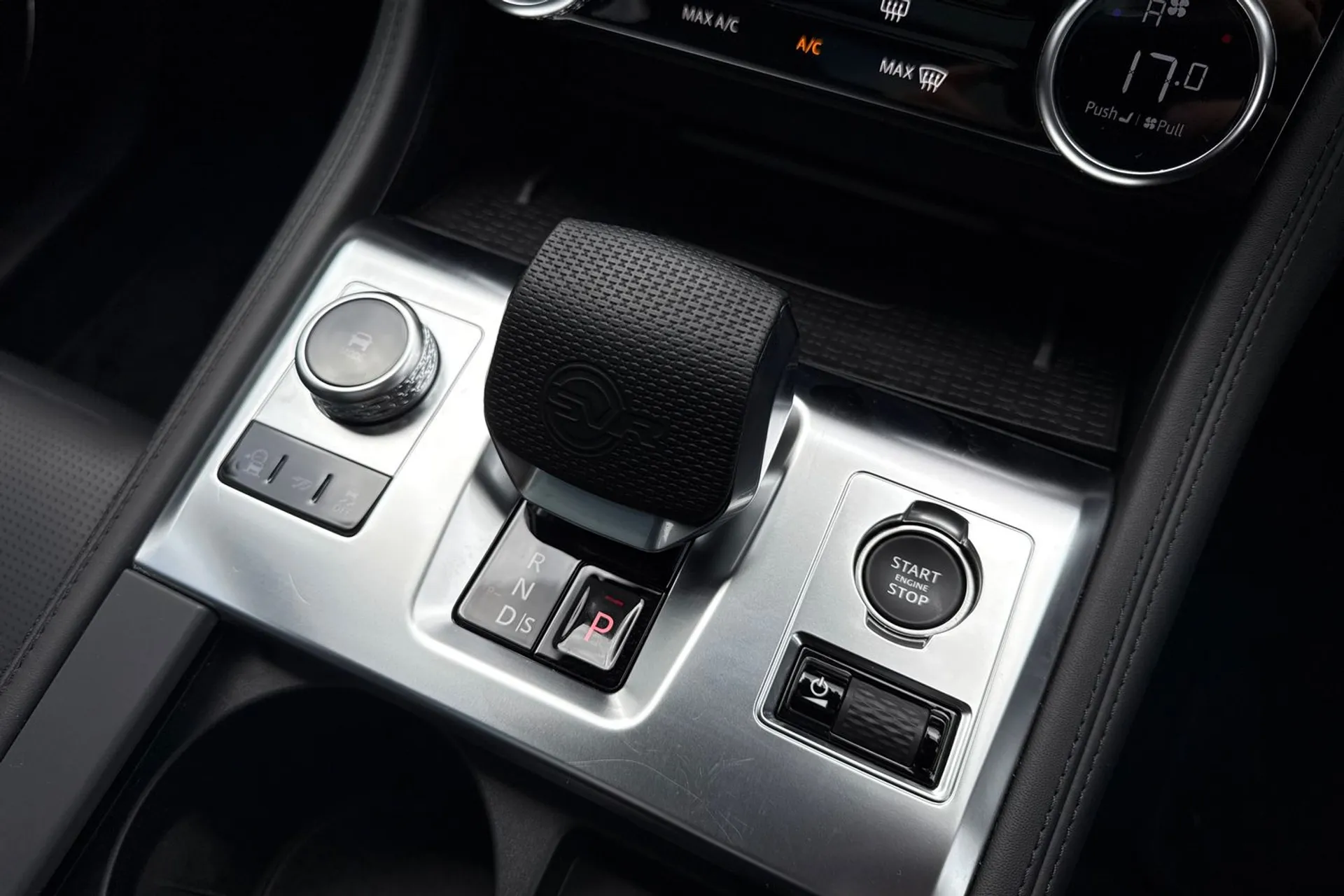 Jaguar F-Pace thumbnail image number 47