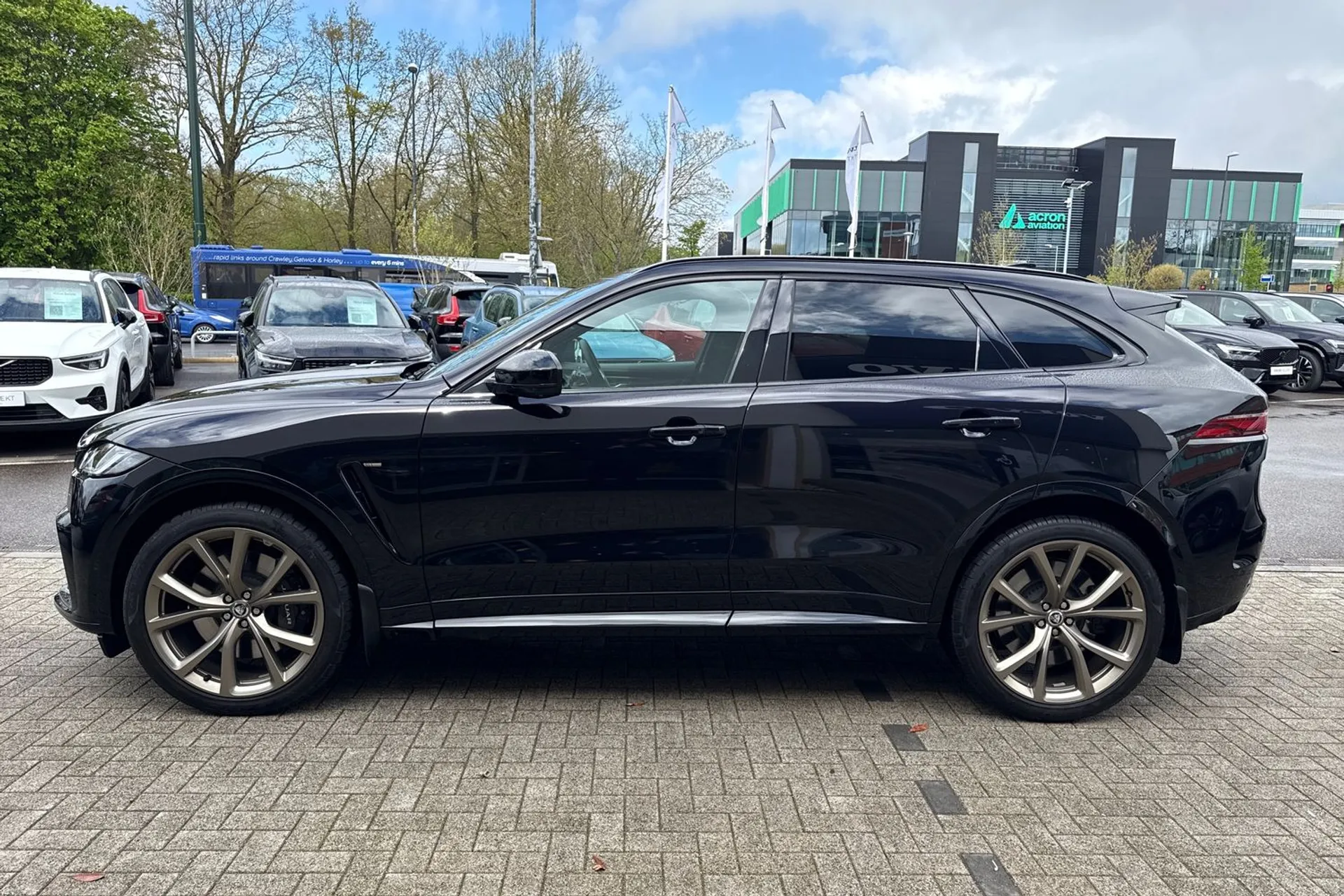 Jaguar F-Pace thumbnail image number 11