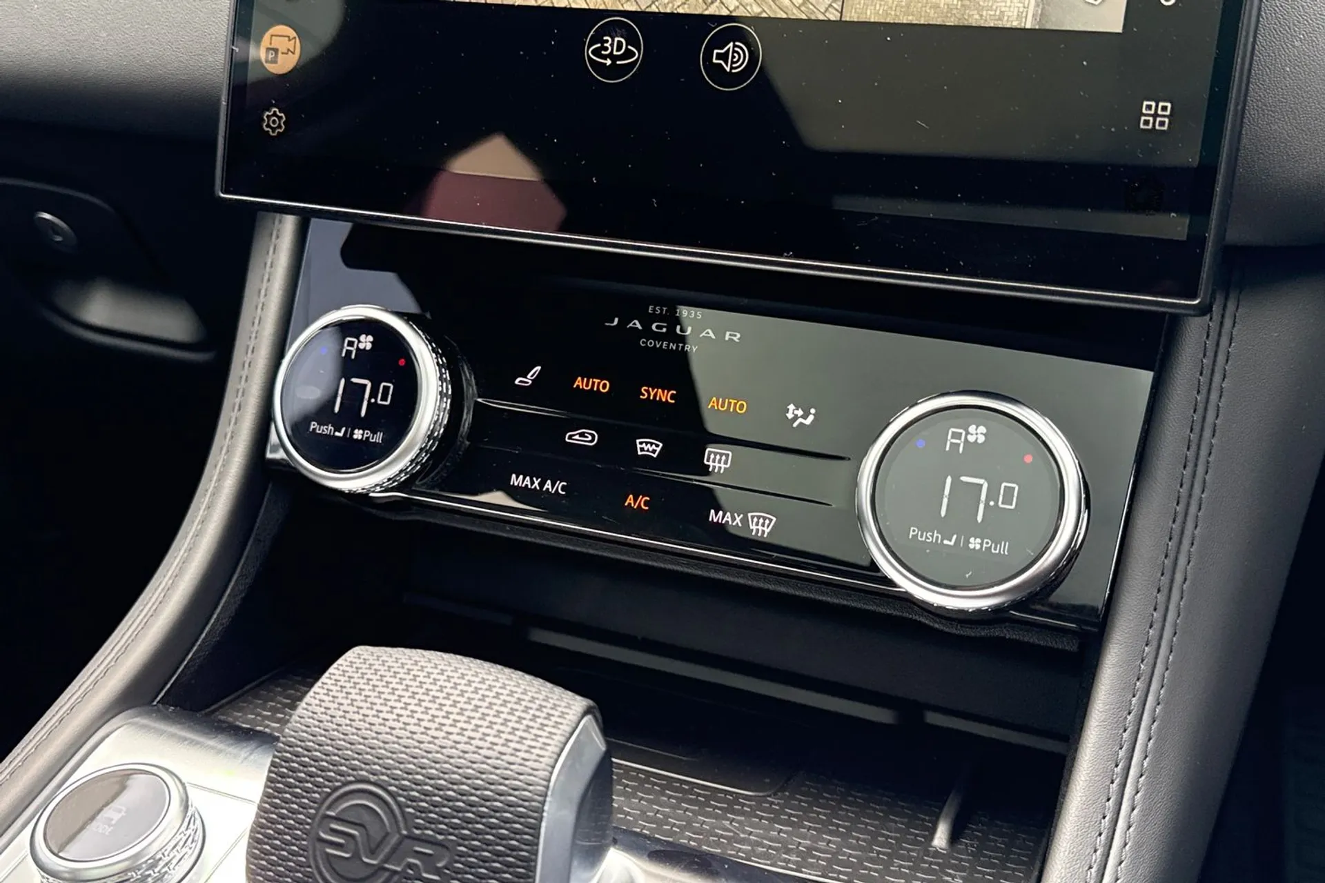 Jaguar F-Pace thumbnail image number 42