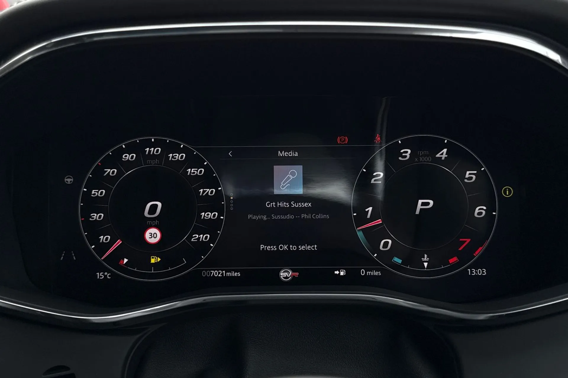 Jaguar F-Pace thumbnail image number 48