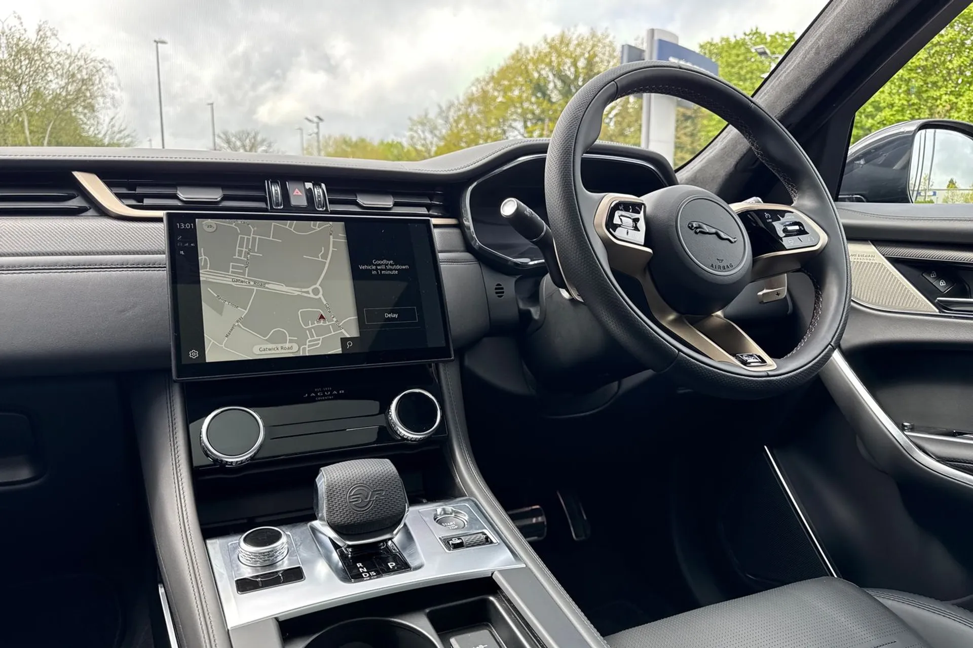 Jaguar F-Pace thumbnail image number 35