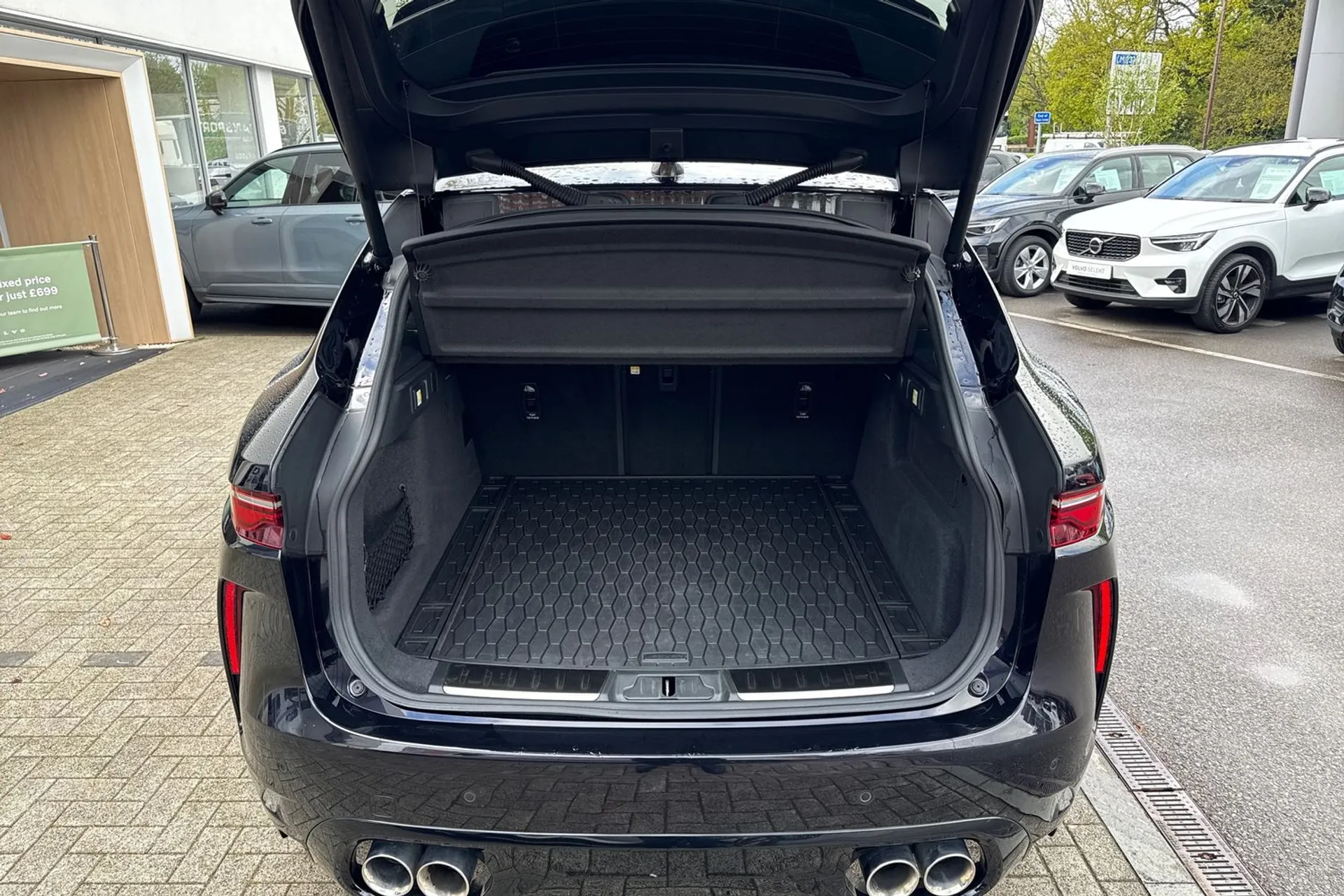 Jaguar F-Pace thumbnail image number 20