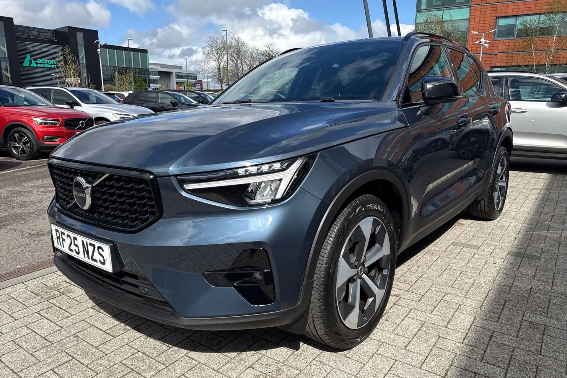 Volvo XC40 thumbnail image number 12