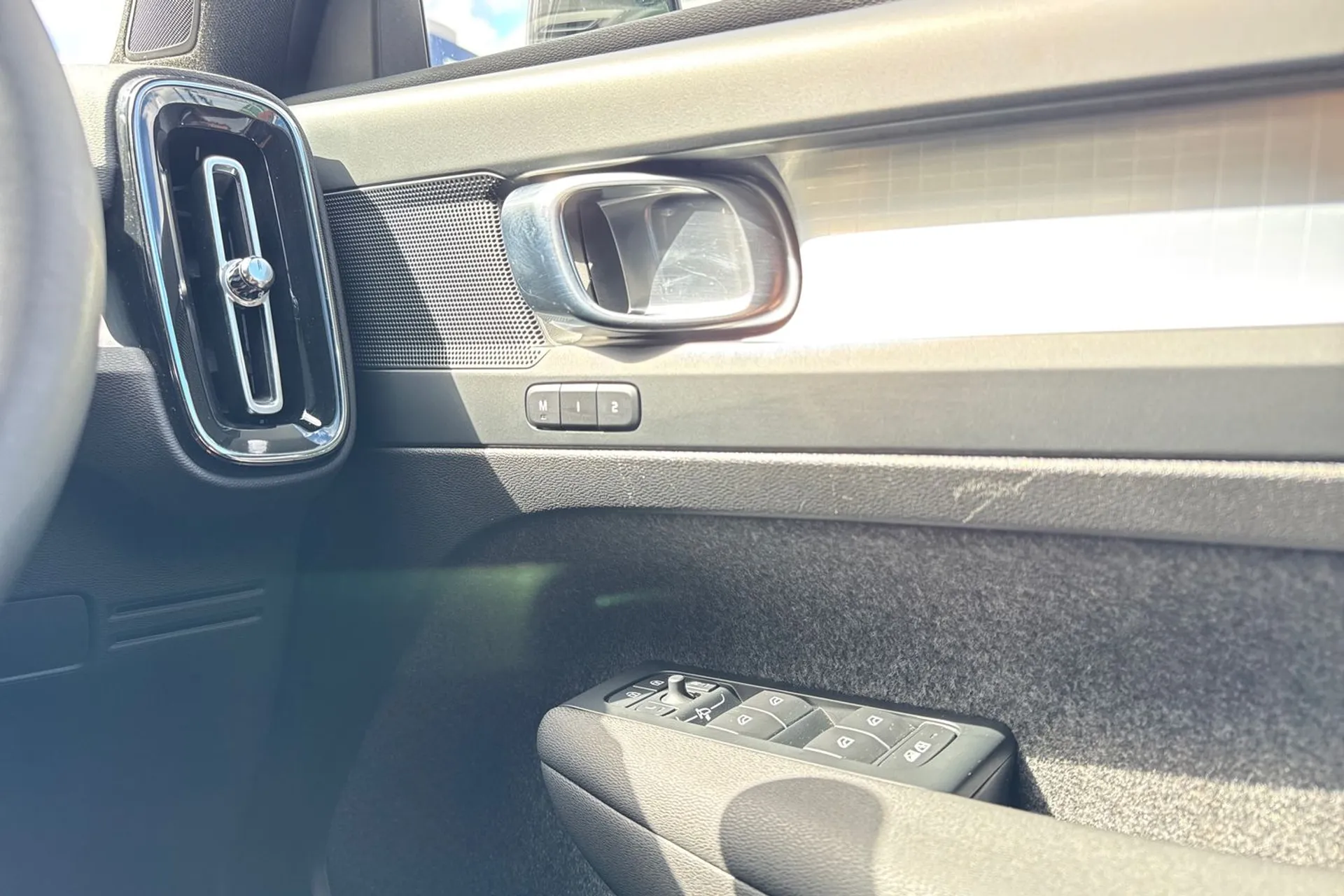 Volvo XC40 thumbnail image number 41