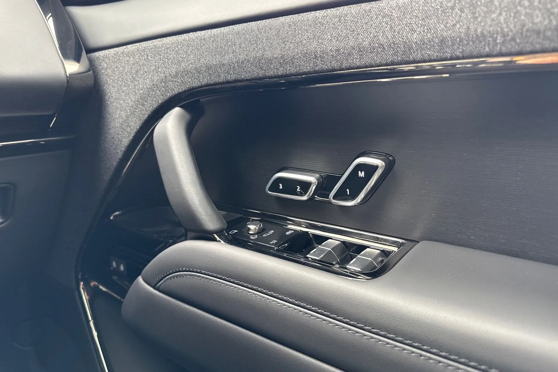 LAND ROVER RANGE ROVER SPORT thumbnail image number 51