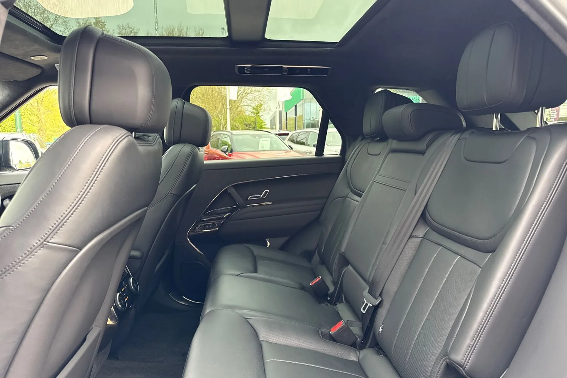 LAND ROVER RANGE ROVER SPORT thumbnail image number 34