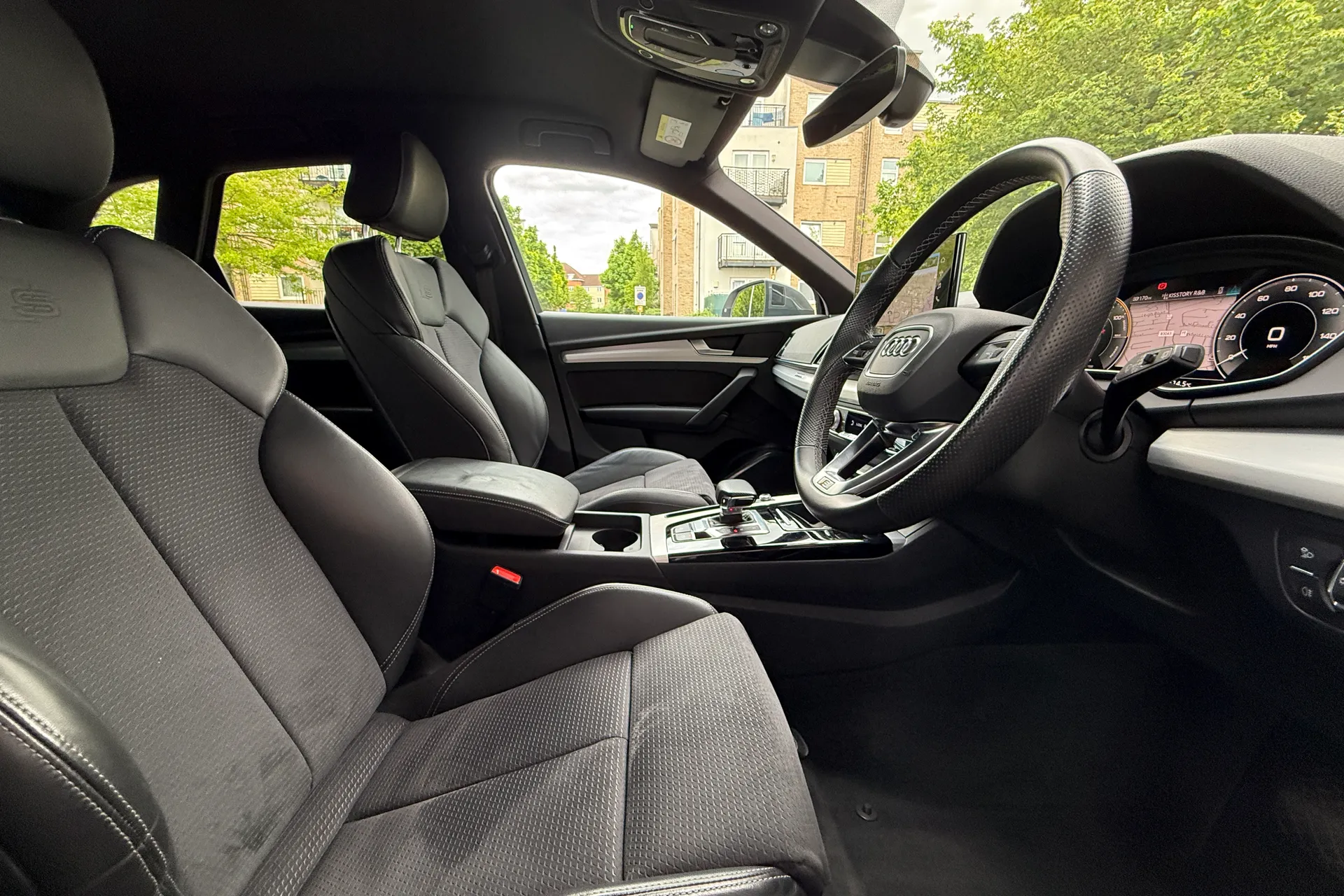 Audi Q5 thumbnail image number 37