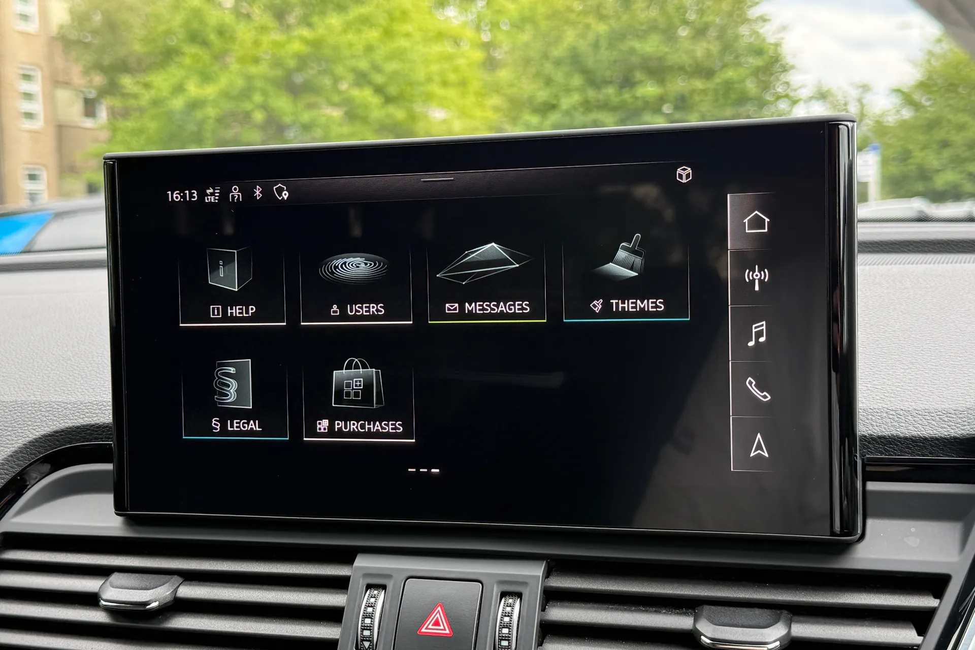 Audi Q5 thumbnail image number 22