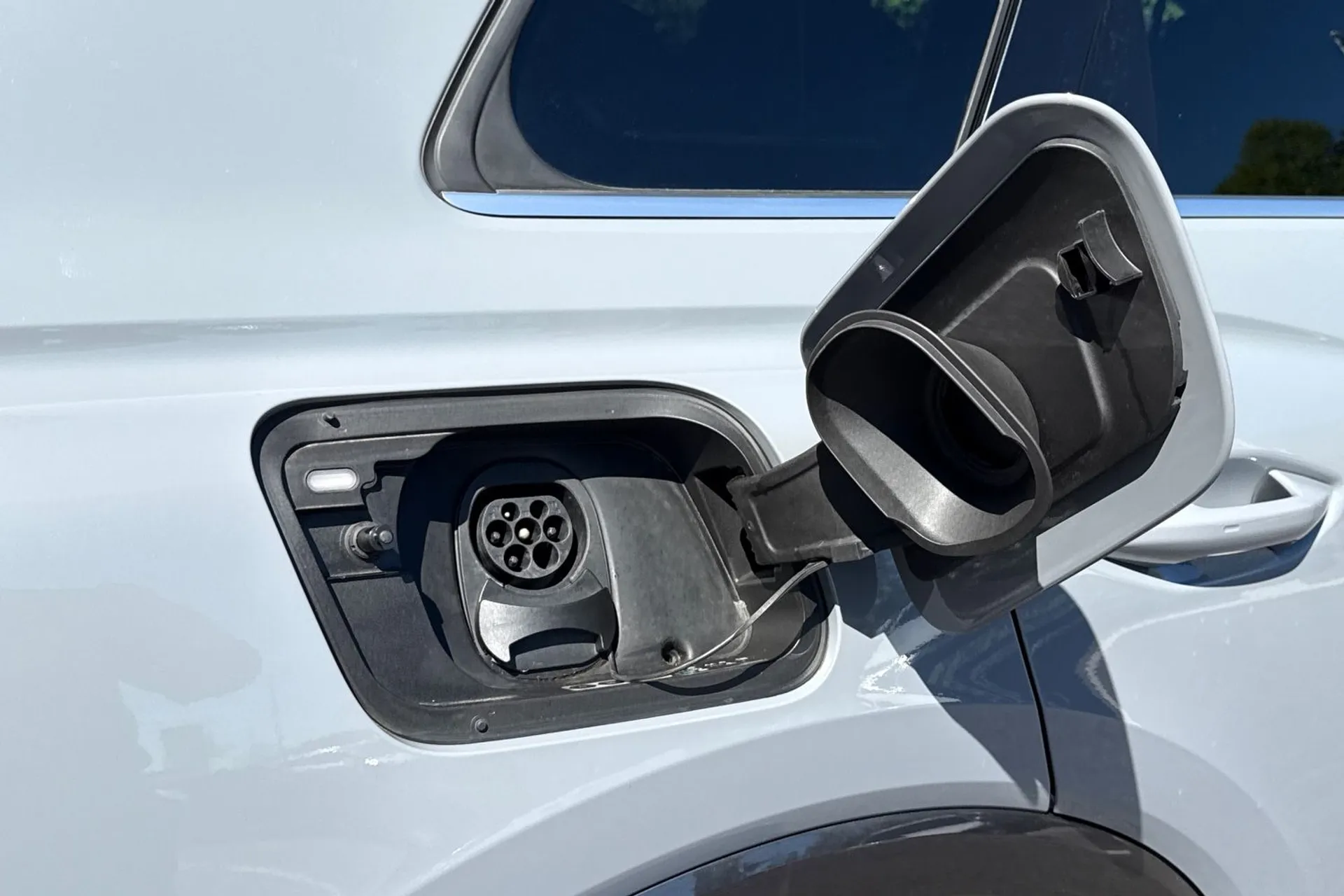 Audi Q4 thumbnail image number 31