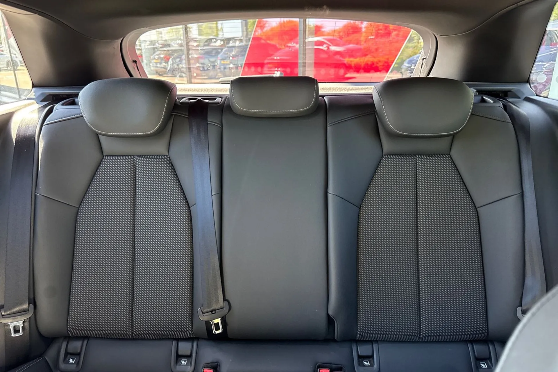 Audi Q4 thumbnail image number 49