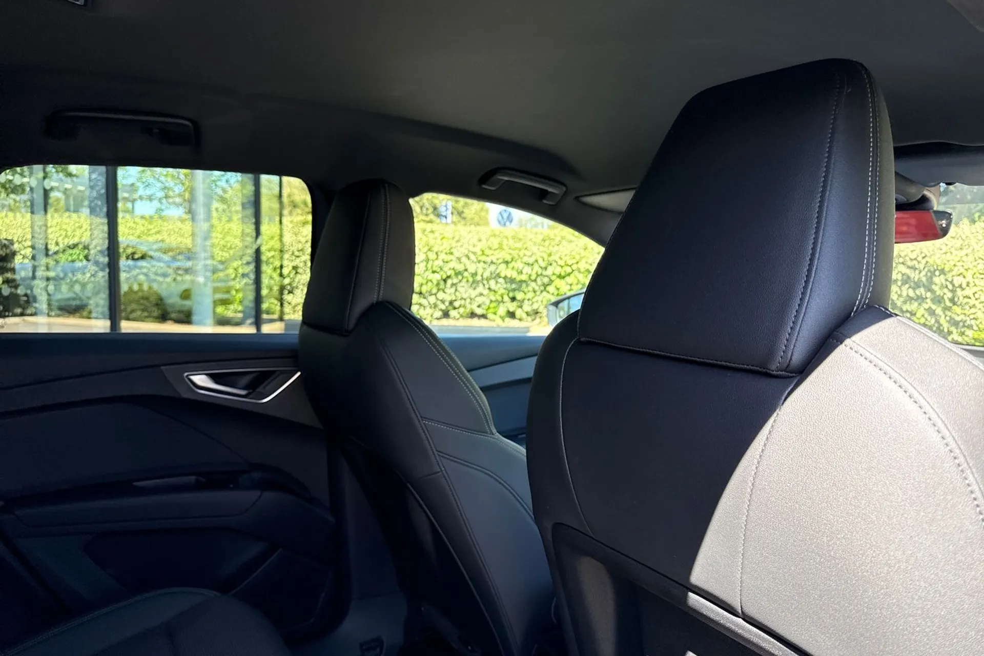 Audi Q4 thumbnail image number 38