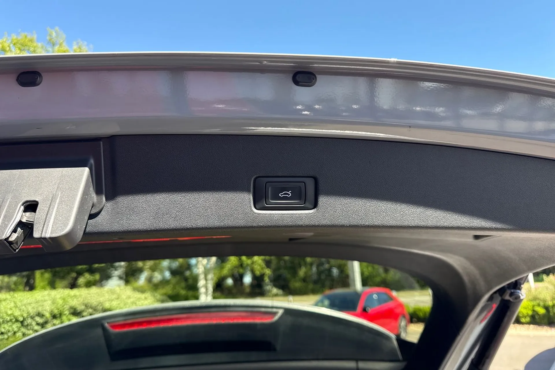 Audi Q4 thumbnail image number 33