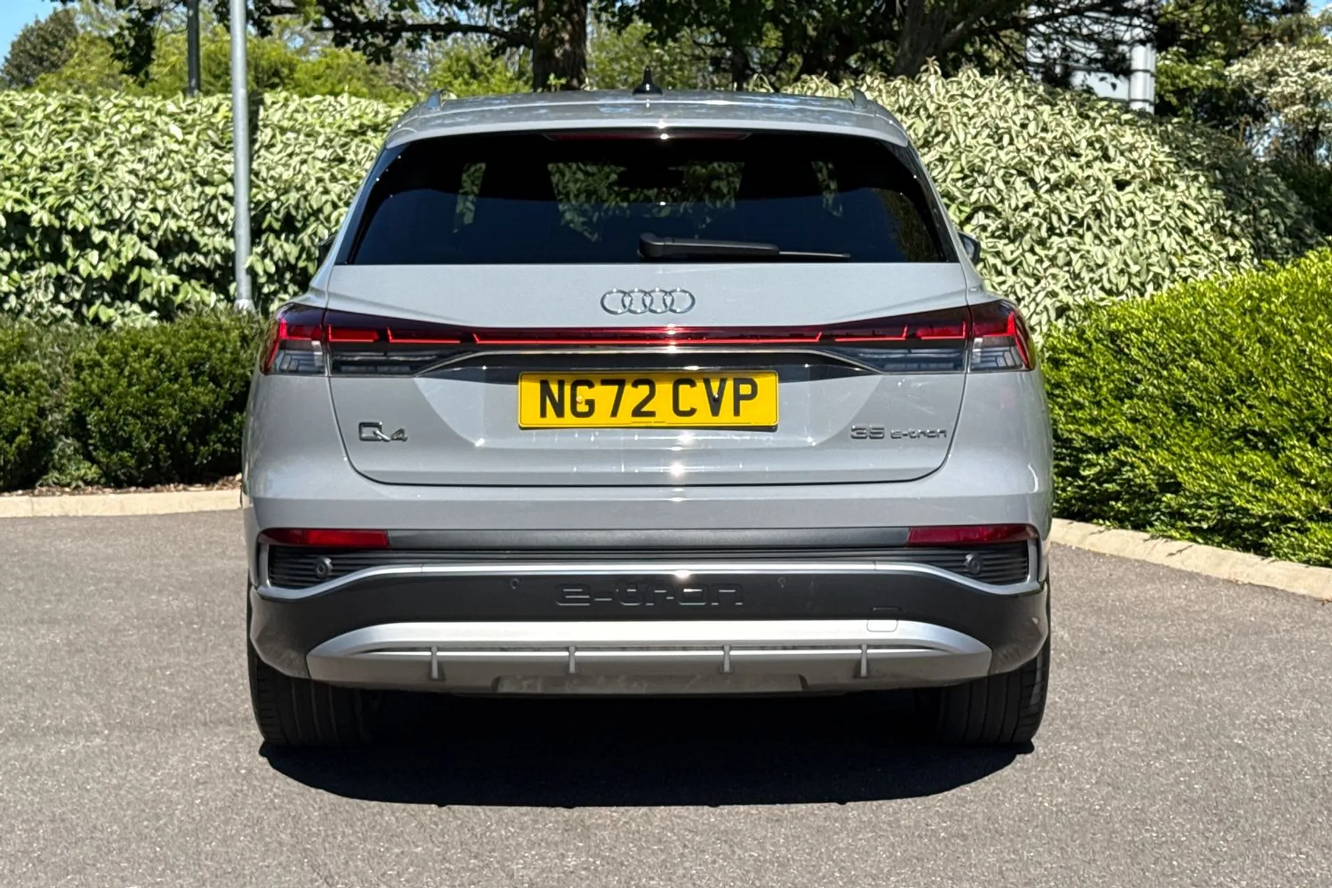 Audi Q4 thumbnail image number 9