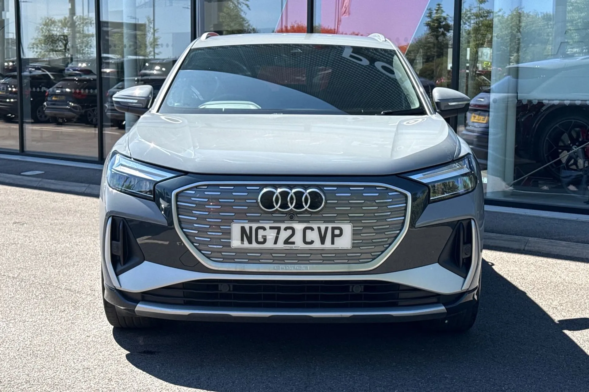 Audi Q4 thumbnail image number 6