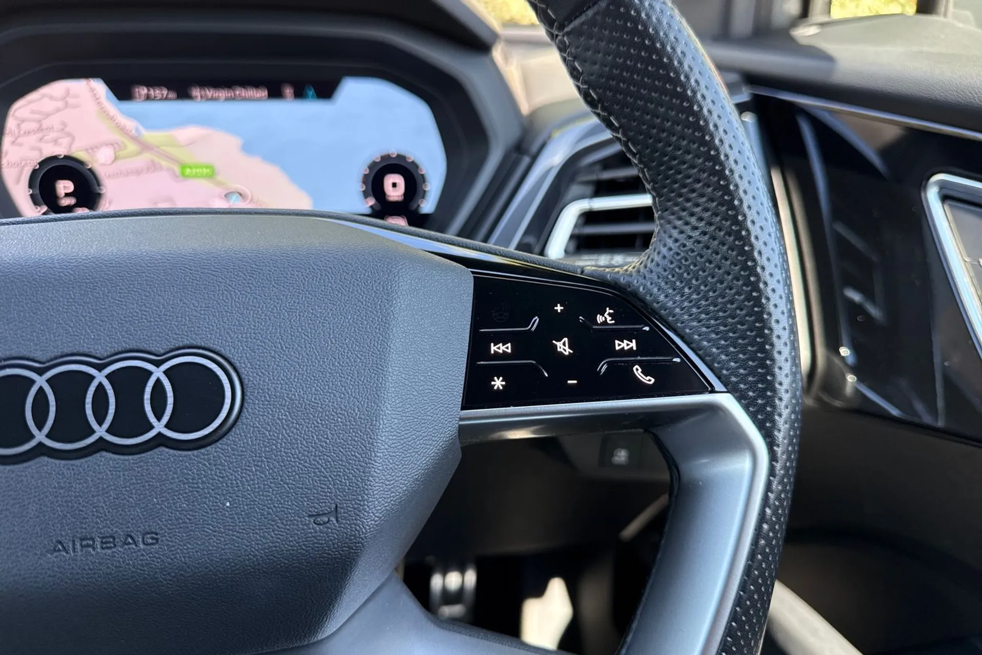 Audi Q4 thumbnail image number 54