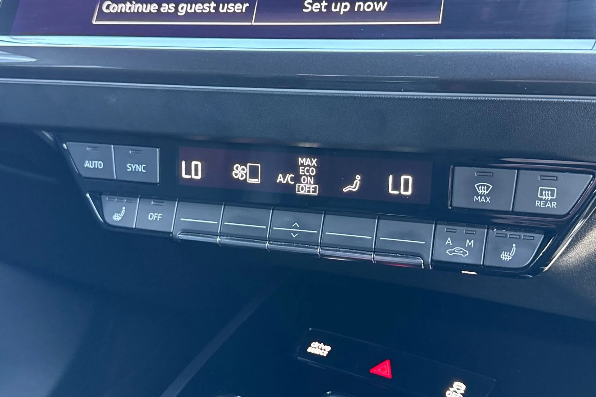 Audi Q4 thumbnail image number 18