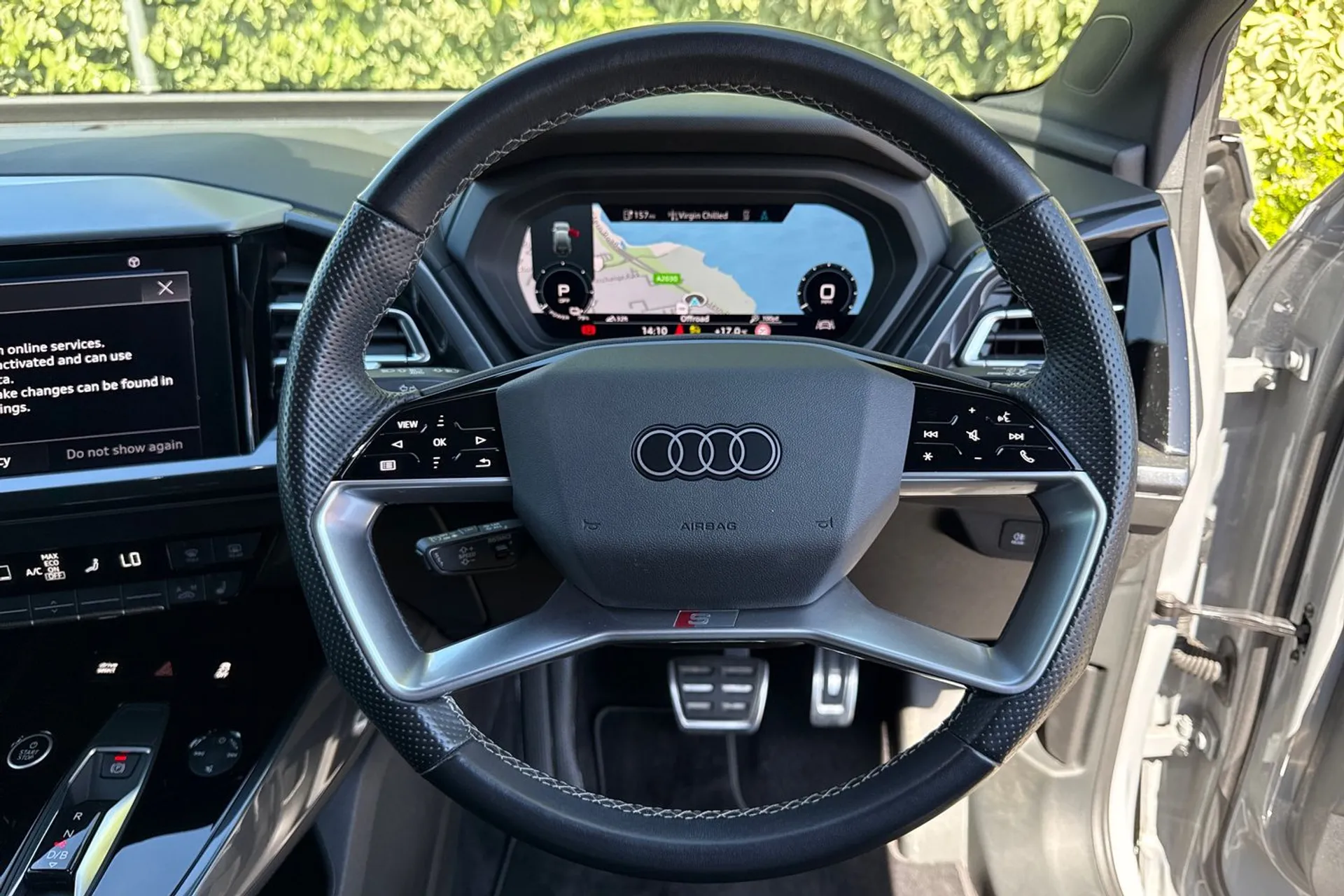 Audi Q4 thumbnail image number 30