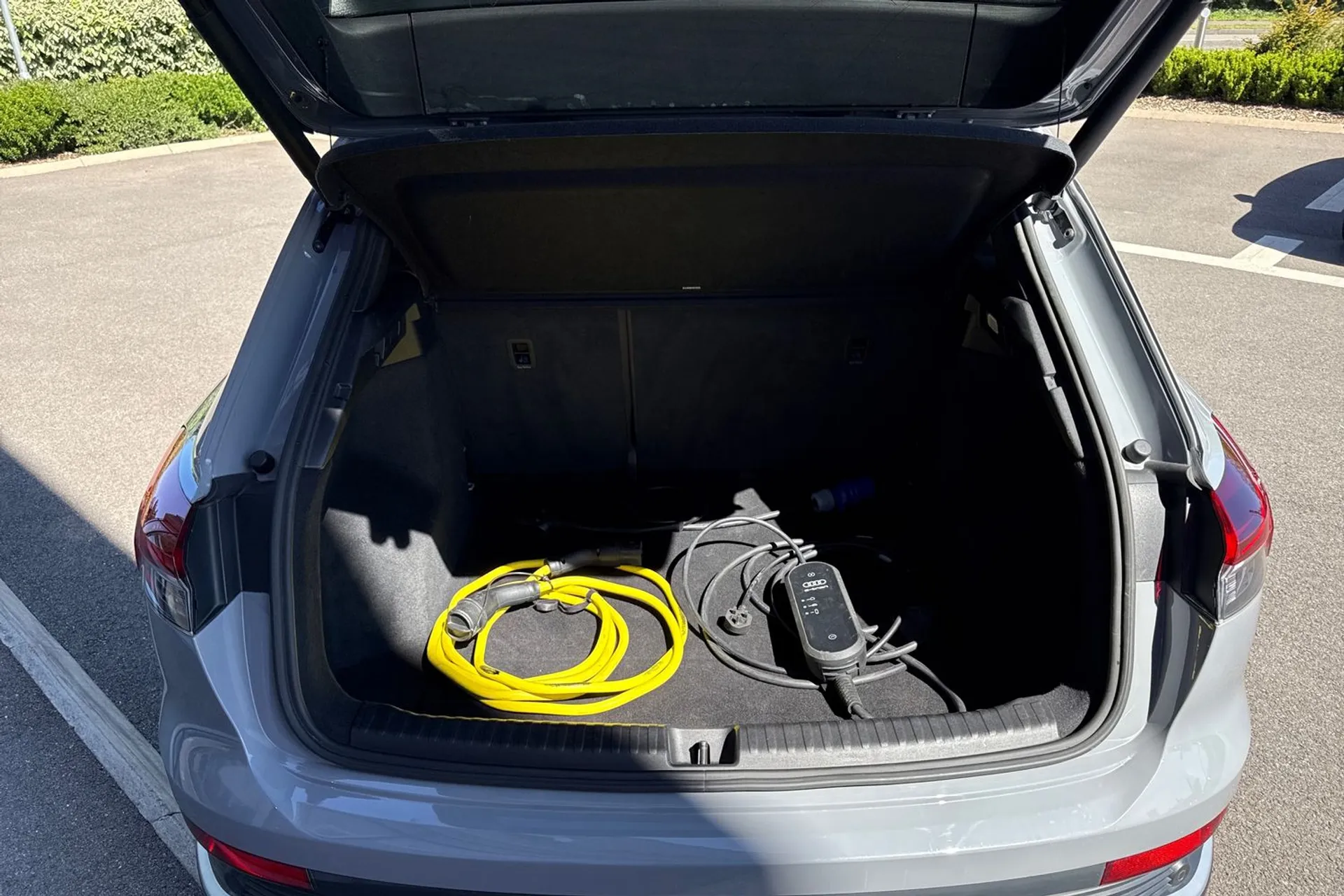 Audi Q4 thumbnail image number 32