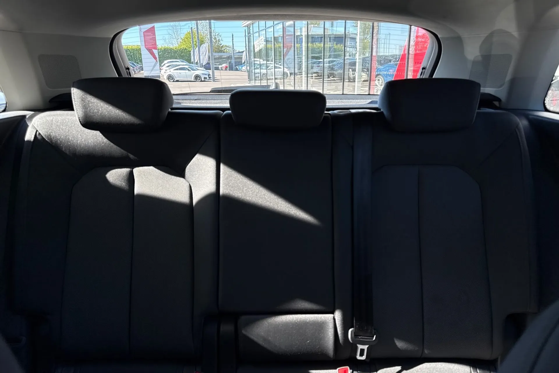 Audi Q3 thumbnail image number 49