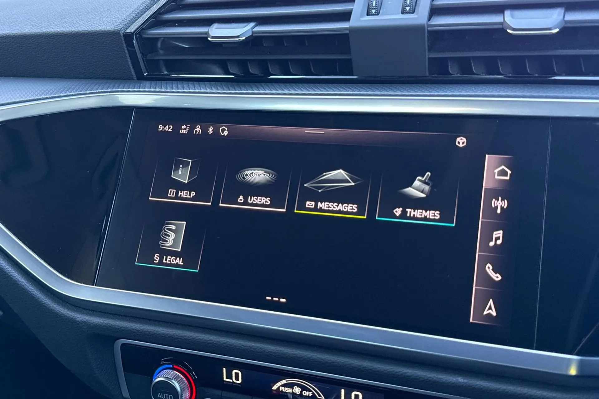 Audi Q3 thumbnail image number 28