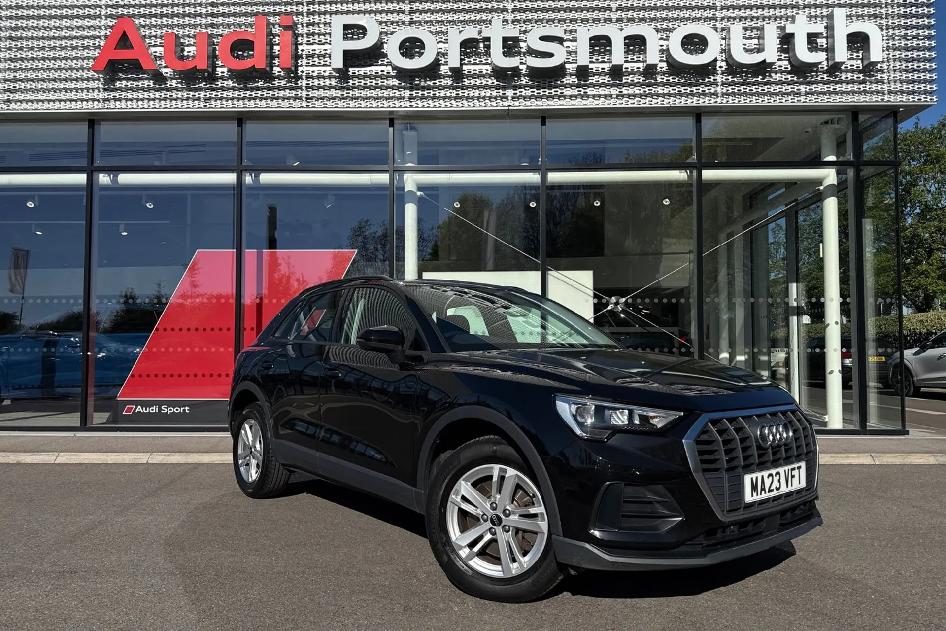 Audi Q3 focused image