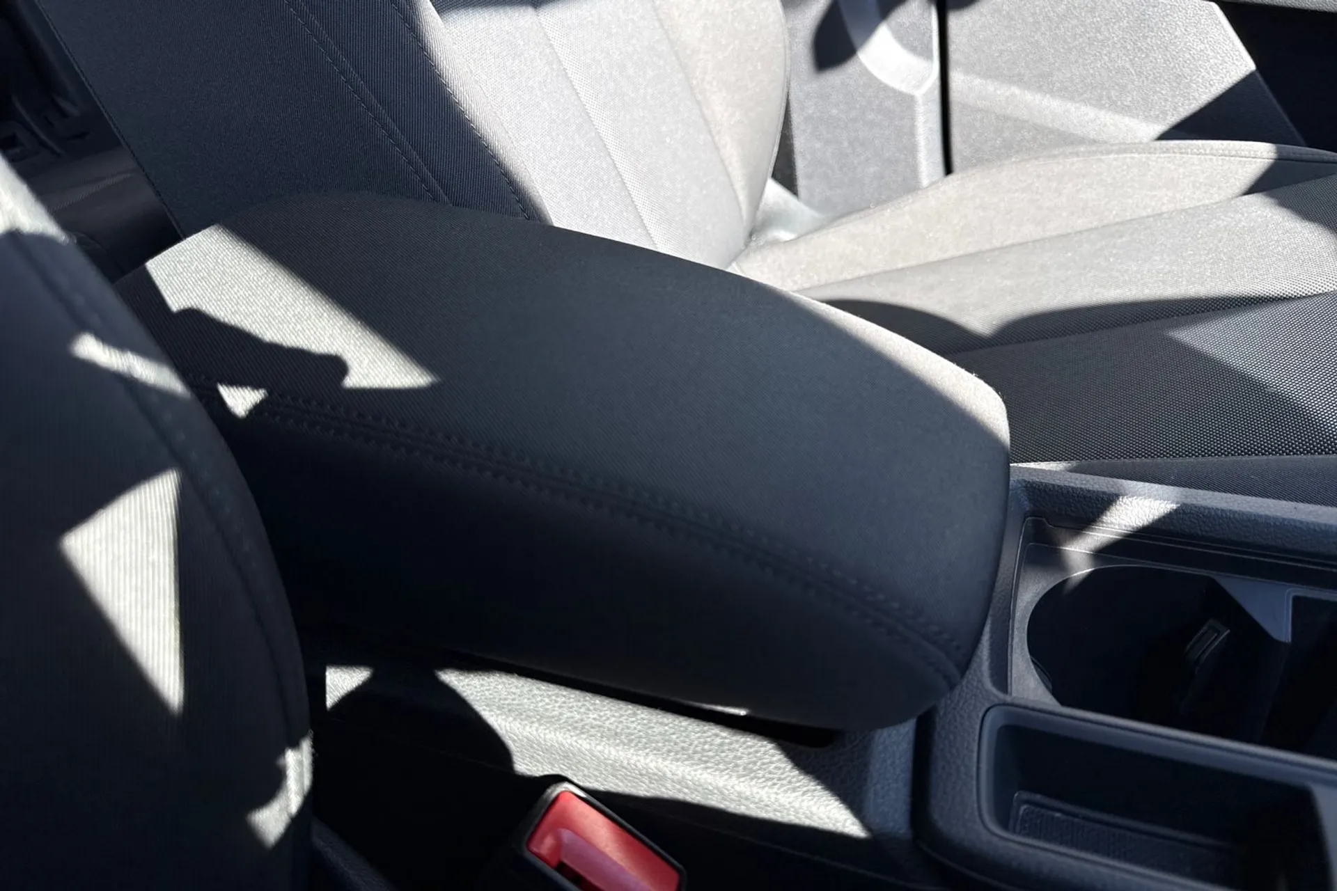 Audi Q3 thumbnail image number 25