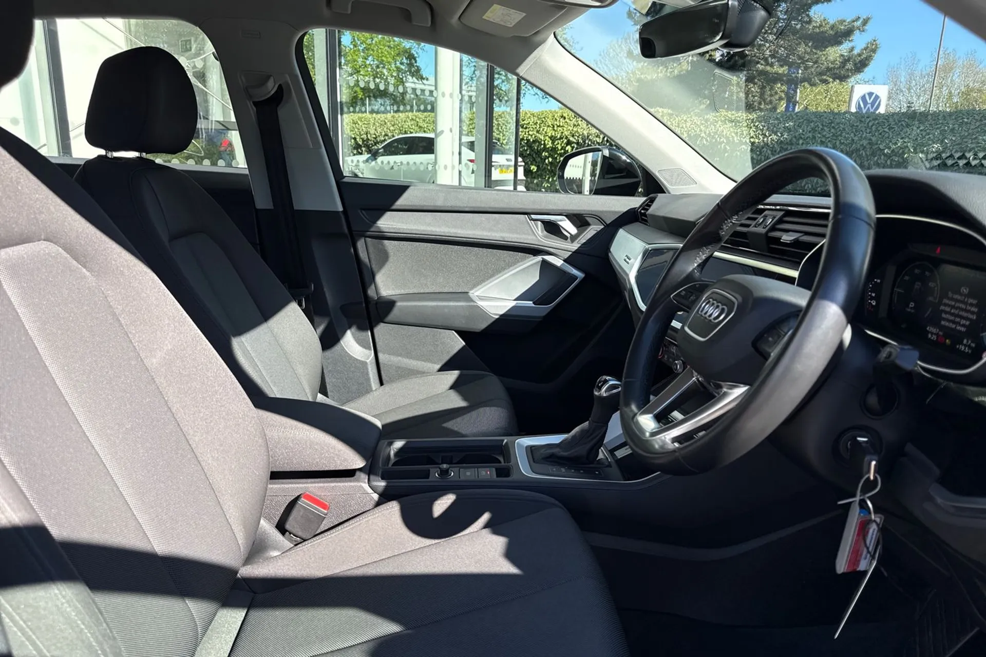 Audi Q3 thumbnail image number 40