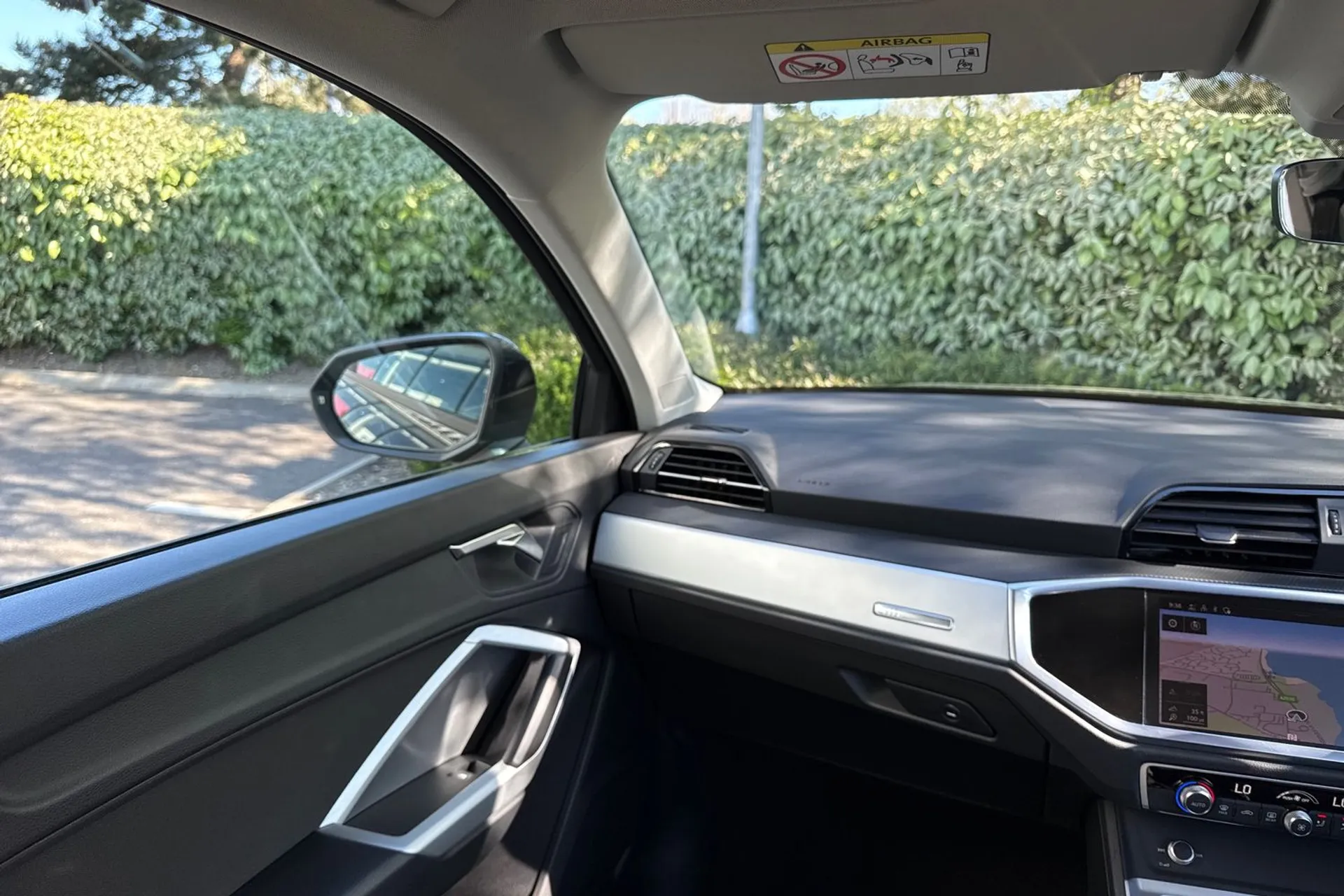 Audi Q3 thumbnail image number 50