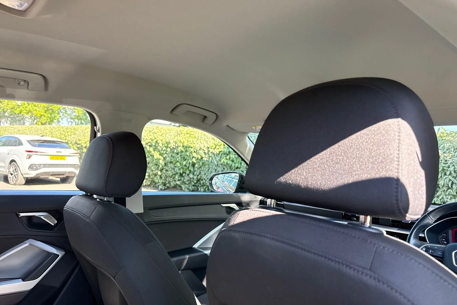 Audi Q3 thumbnail image number 39