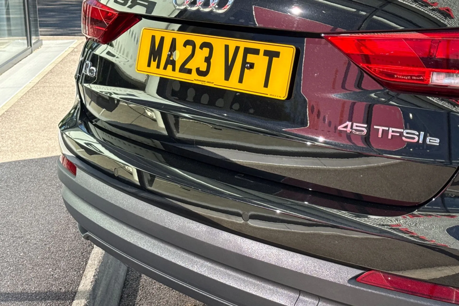 Audi Q3 thumbnail image number 33