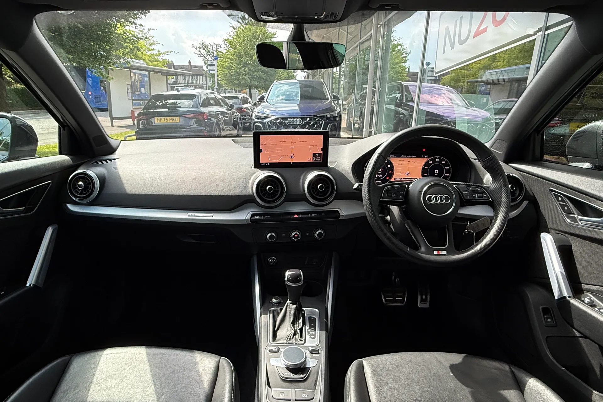 Audi Q2 thumbnail image number 3