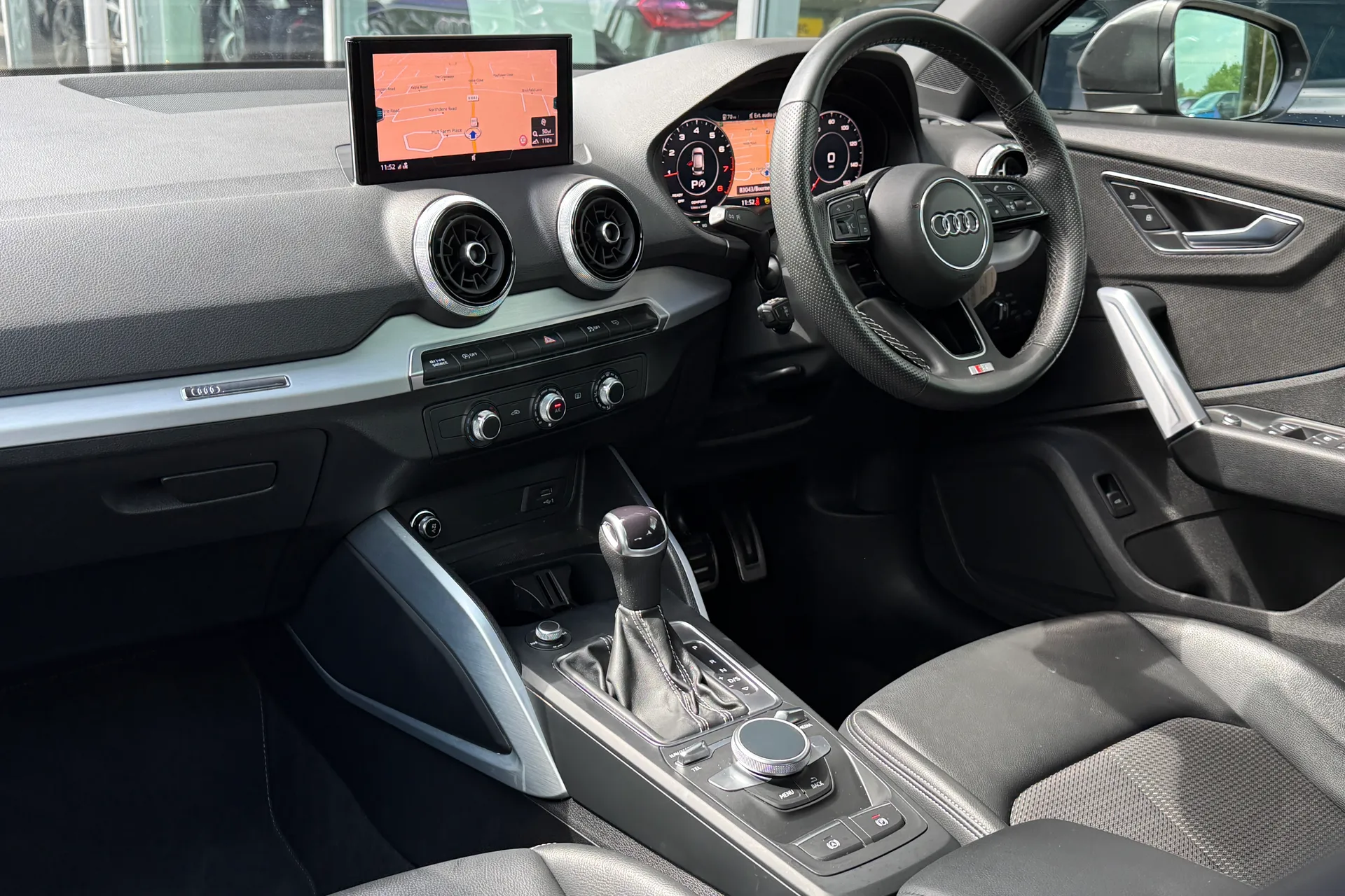 Audi Q2 thumbnail image number 58