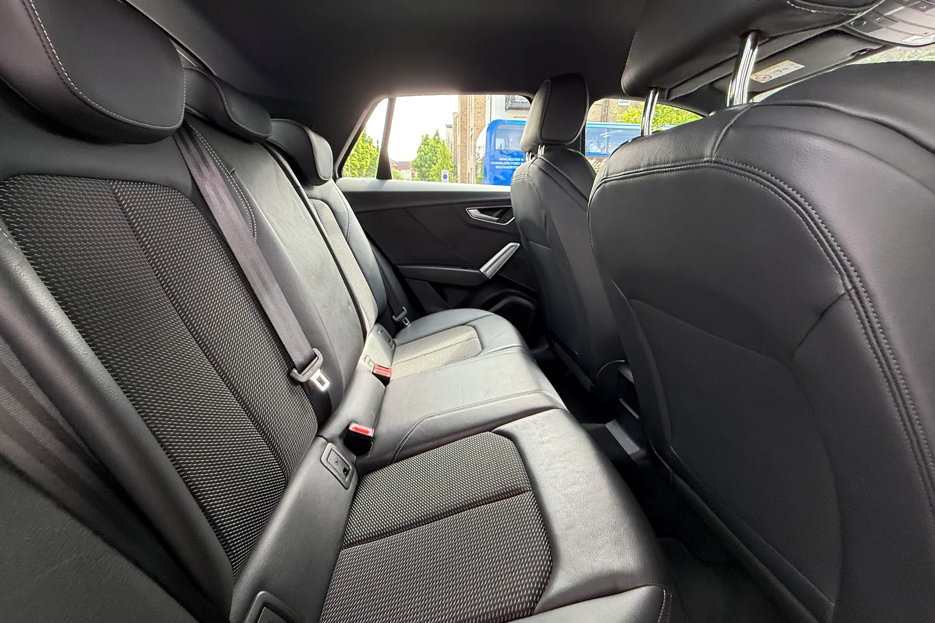 Audi Q2 thumbnail image number 45