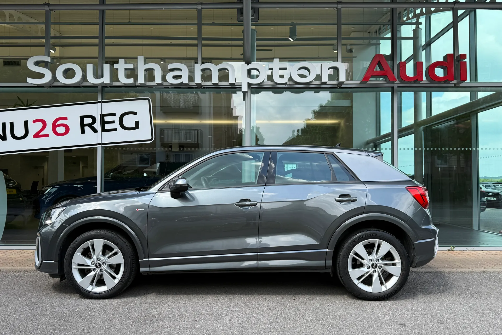 Audi Q2 thumbnail image number 60
