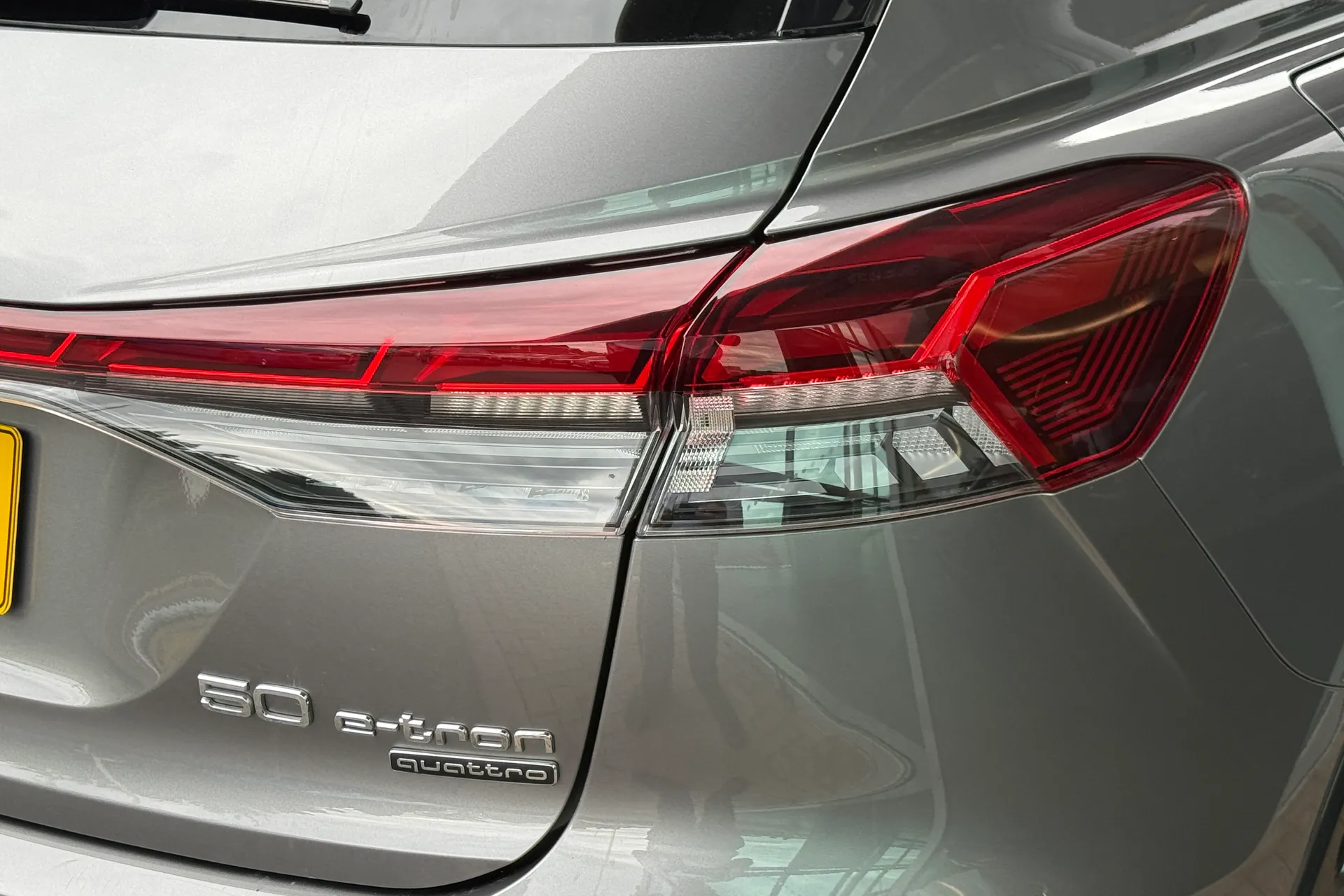 Audi Q4 thumbnail image number 39