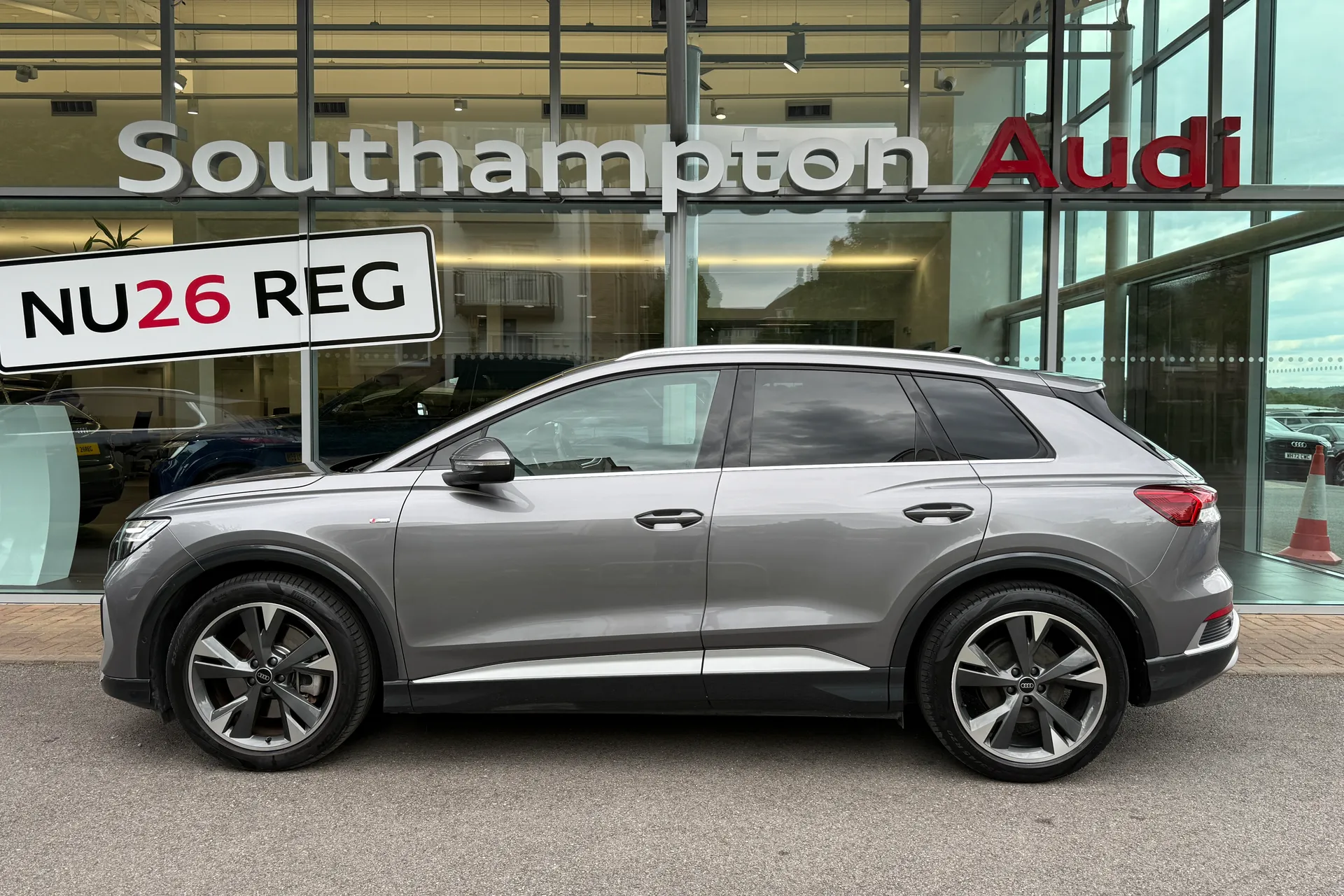 Audi Q4 thumbnail image number 47