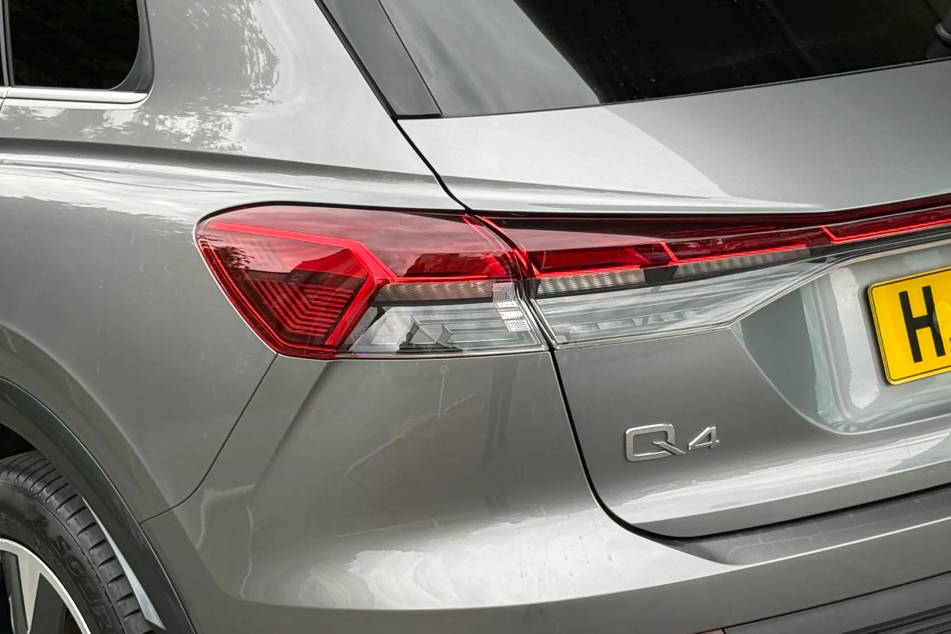 Audi Q4 thumbnail image number 41