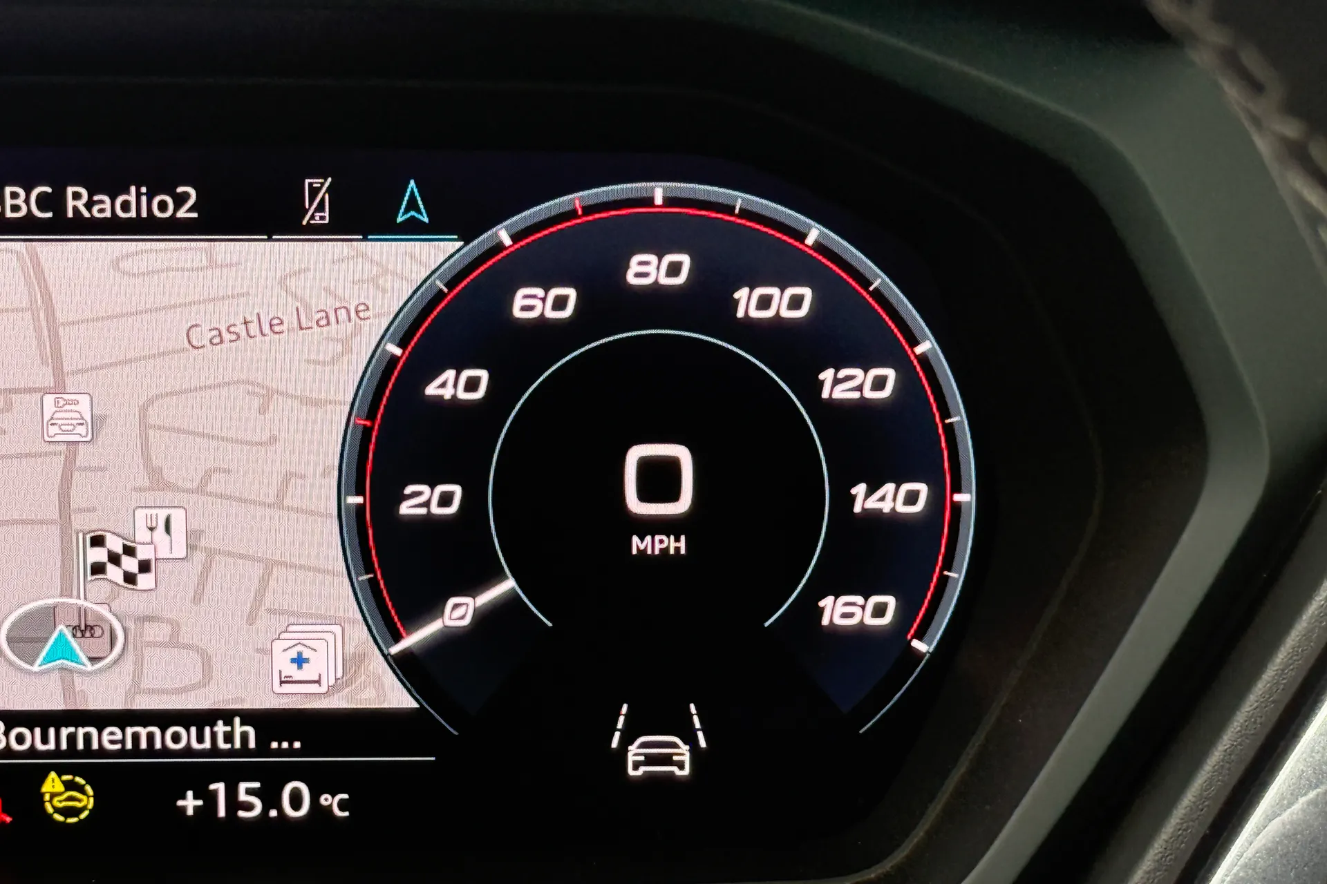 Audi Q4 thumbnail image number 15