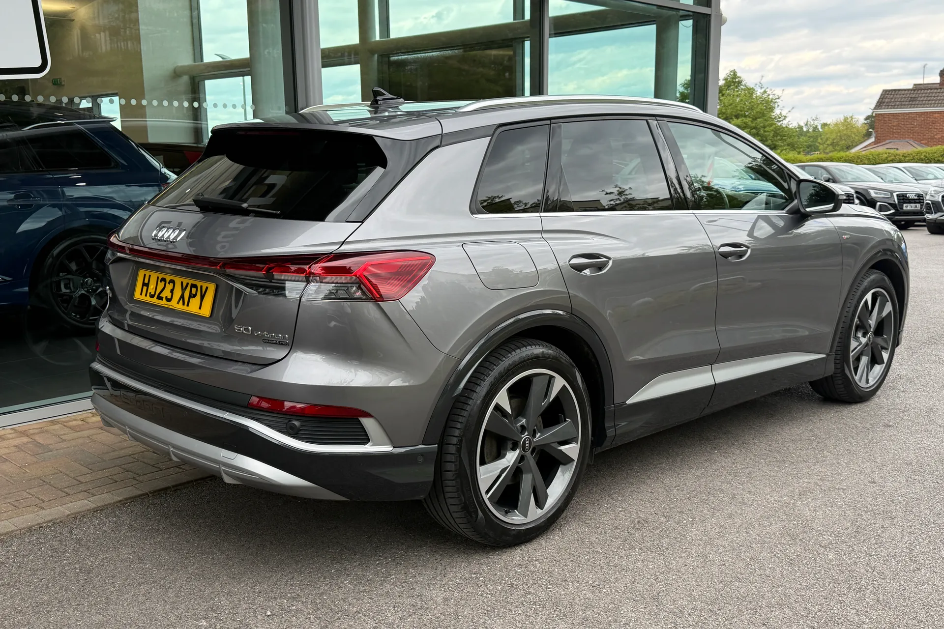Audi Q4 thumbnail image number 57
