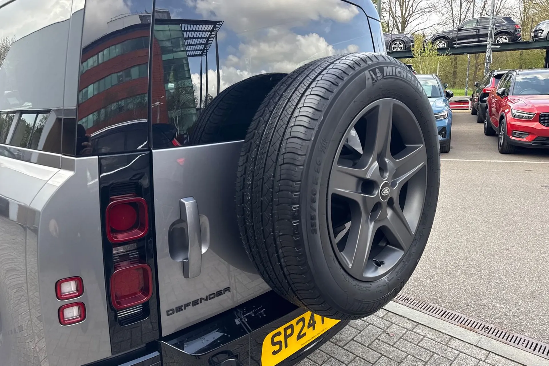 LAND ROVER DEFENDER thumbnail image number 22