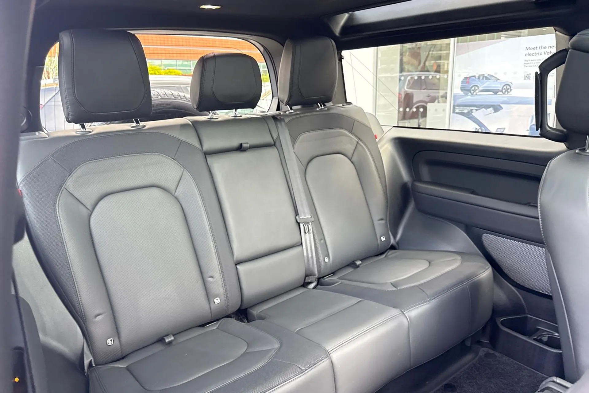 LAND ROVER DEFENDER thumbnail image number 24