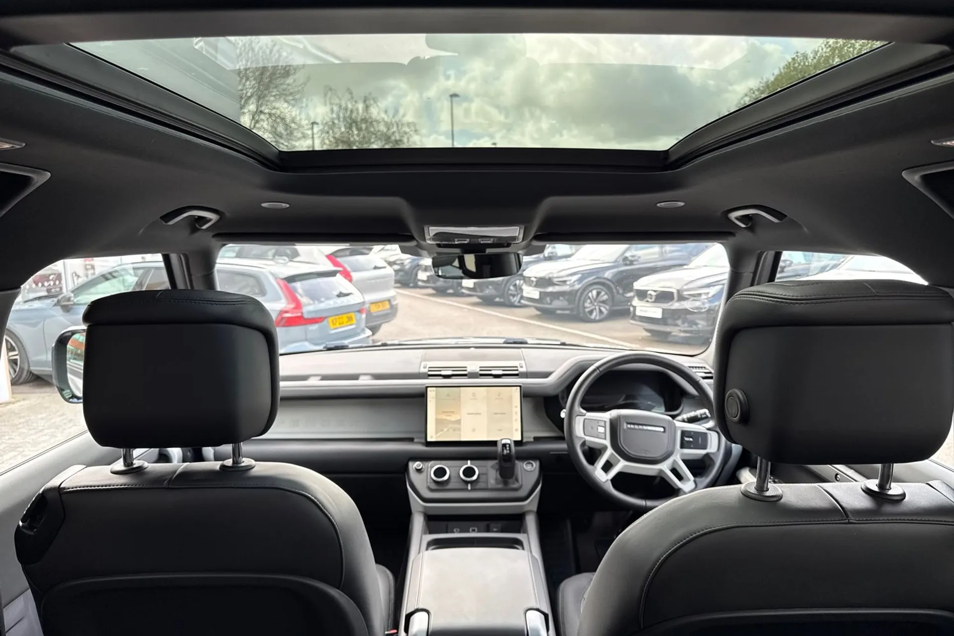 LAND ROVER DEFENDER thumbnail image number 3