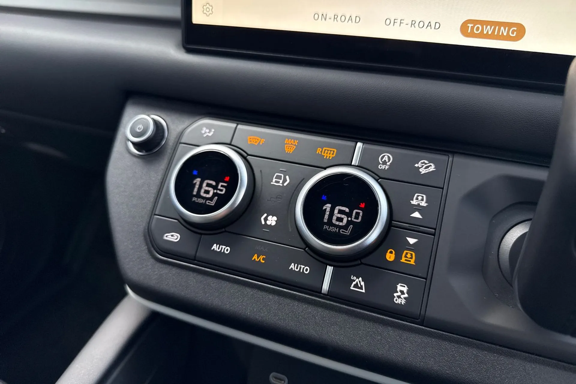 LAND ROVER DEFENDER thumbnail image number 46