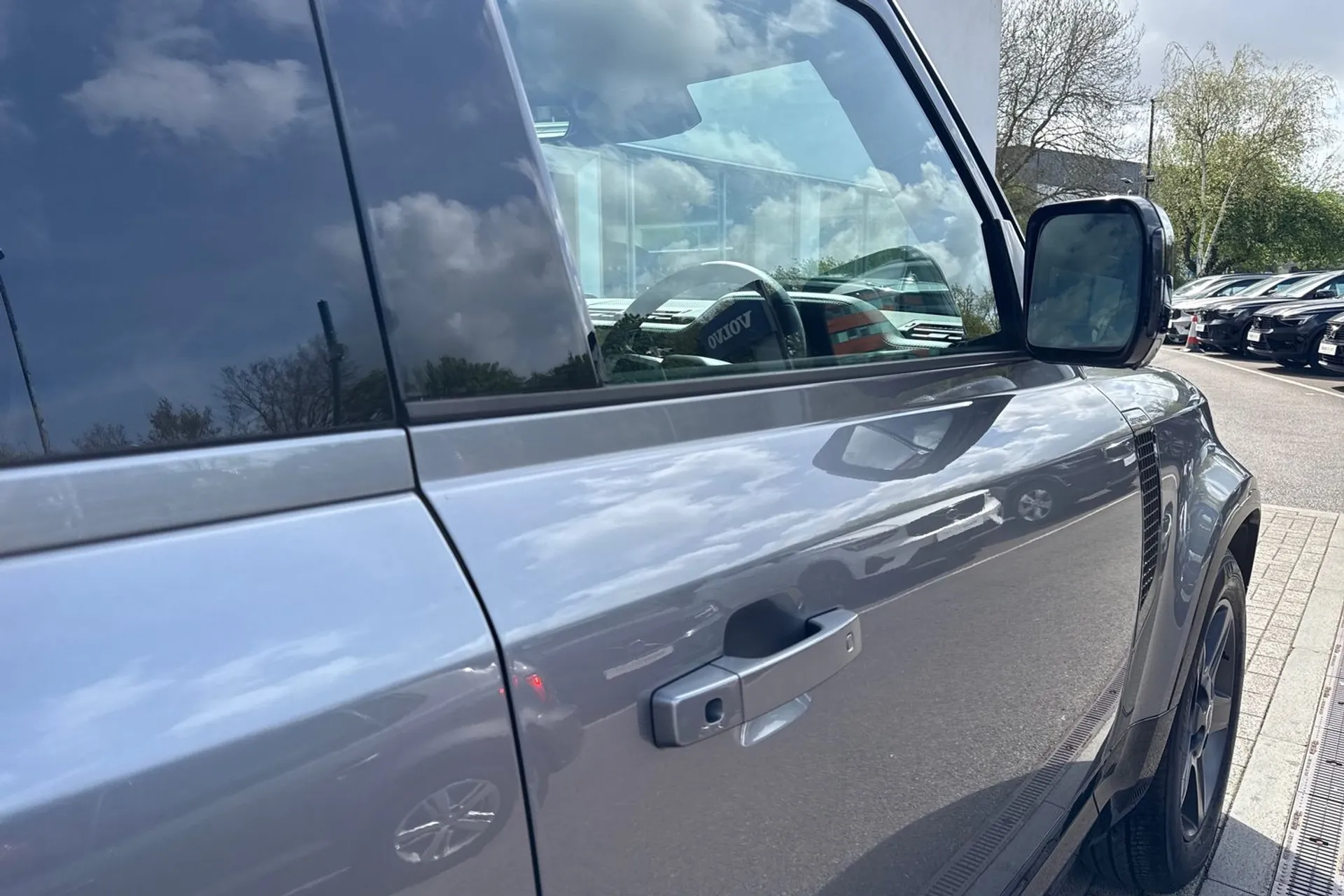 LAND ROVER DEFENDER thumbnail image number 17