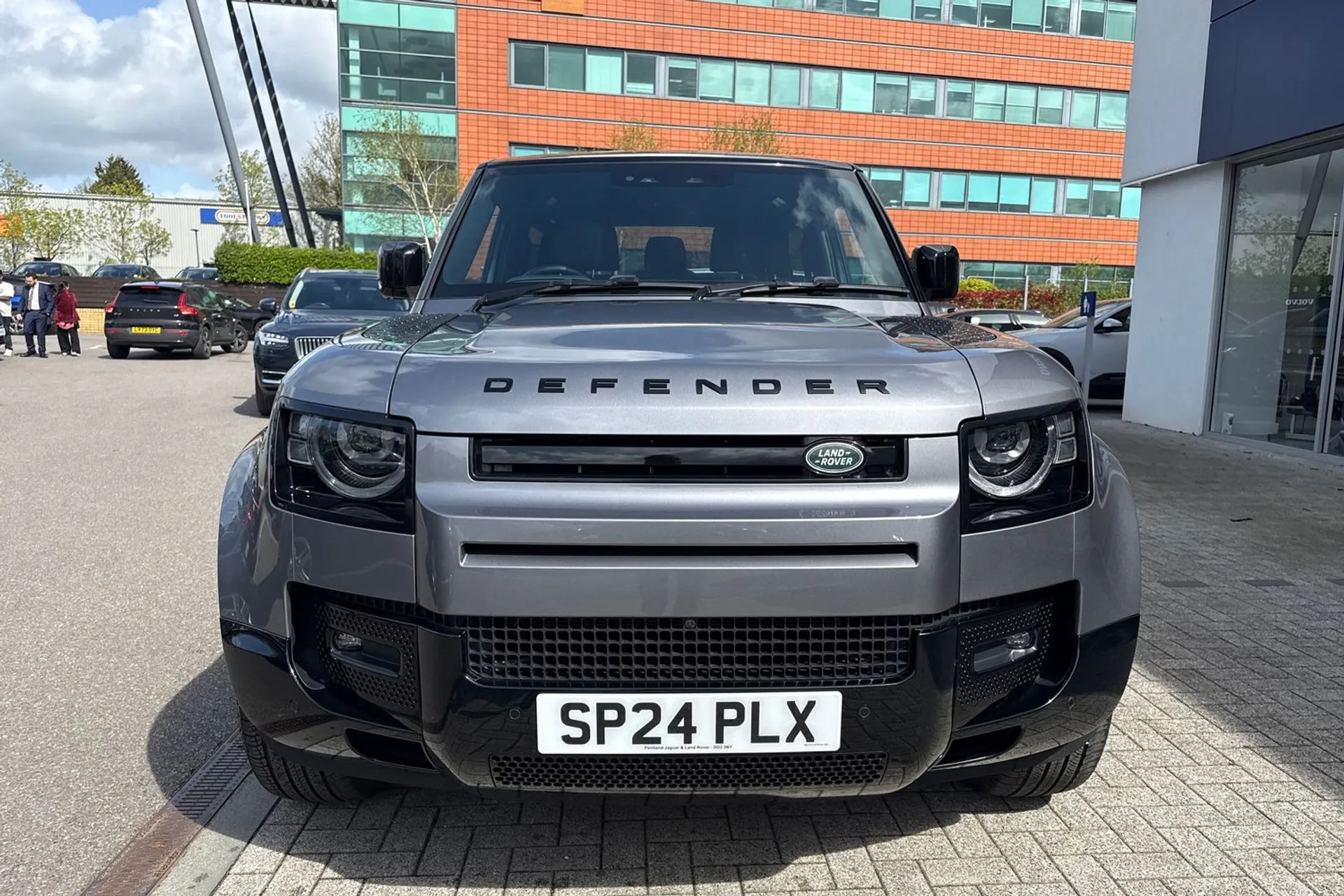 LAND ROVER DEFENDER thumbnail image number 13